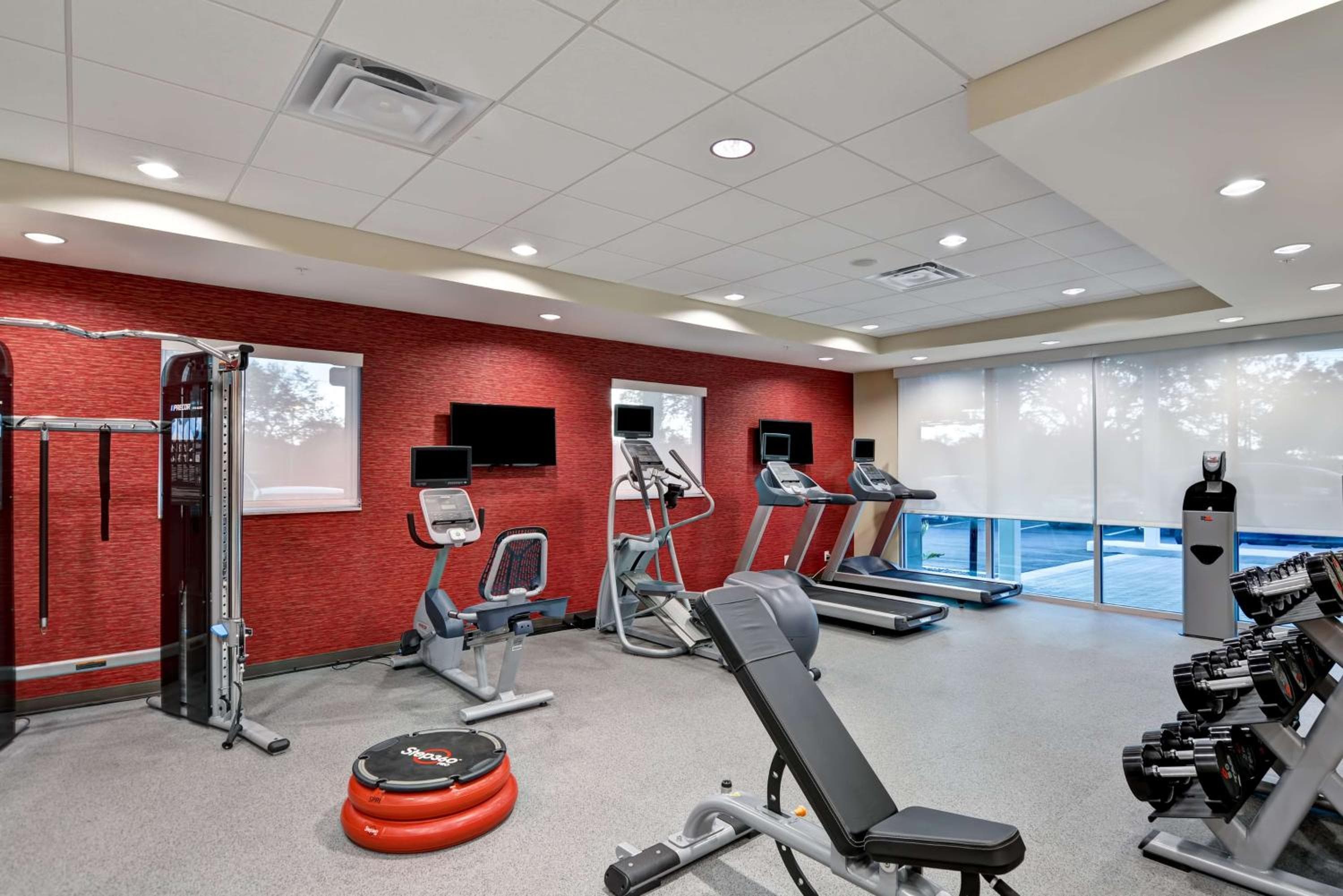Home2 Suites By Hilton Tampa USF Near Busch Gardens, Tampa, photo 3