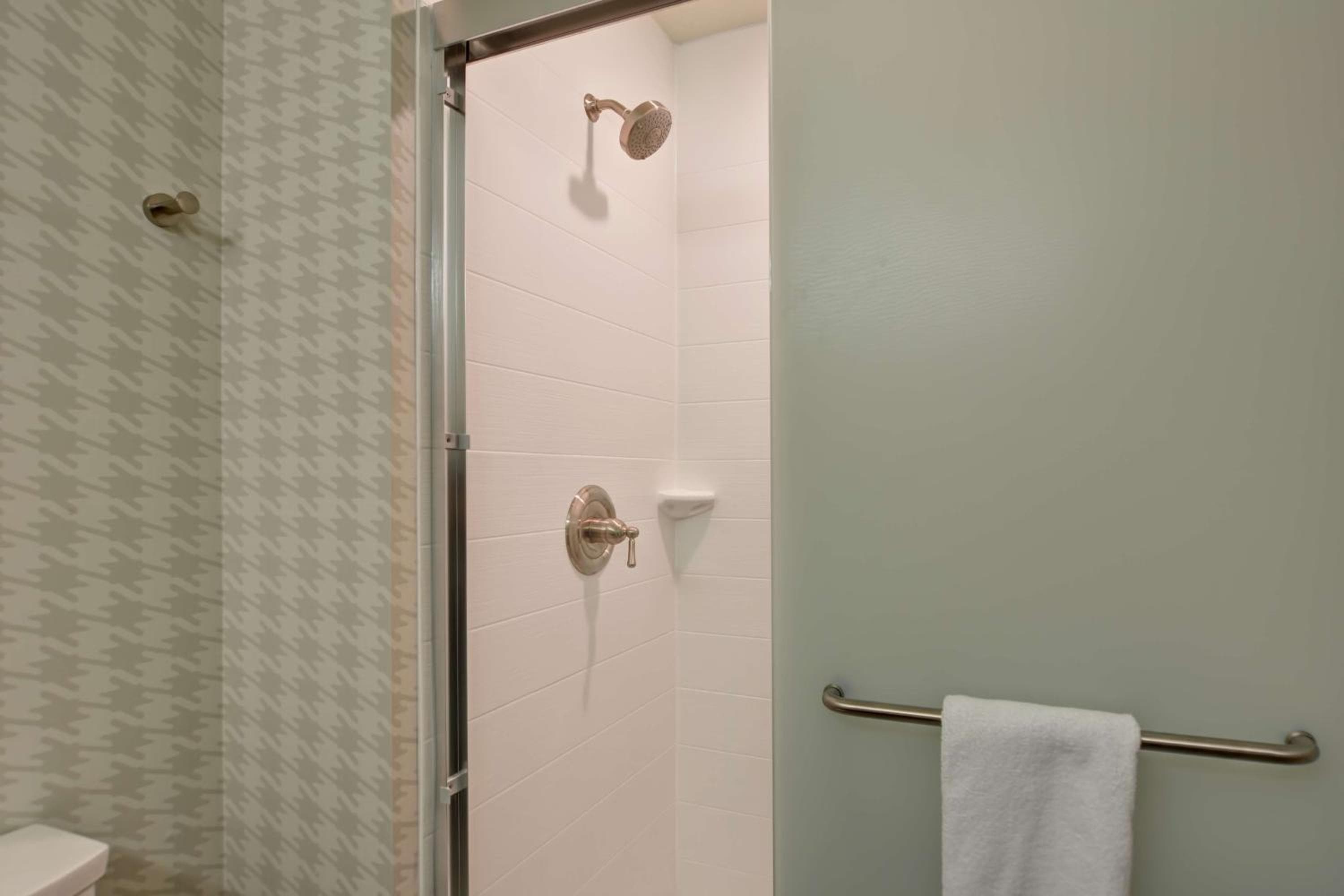 Home2 Suites By Hilton Tampa USF Near Busch Gardens, Tampa, photo 4