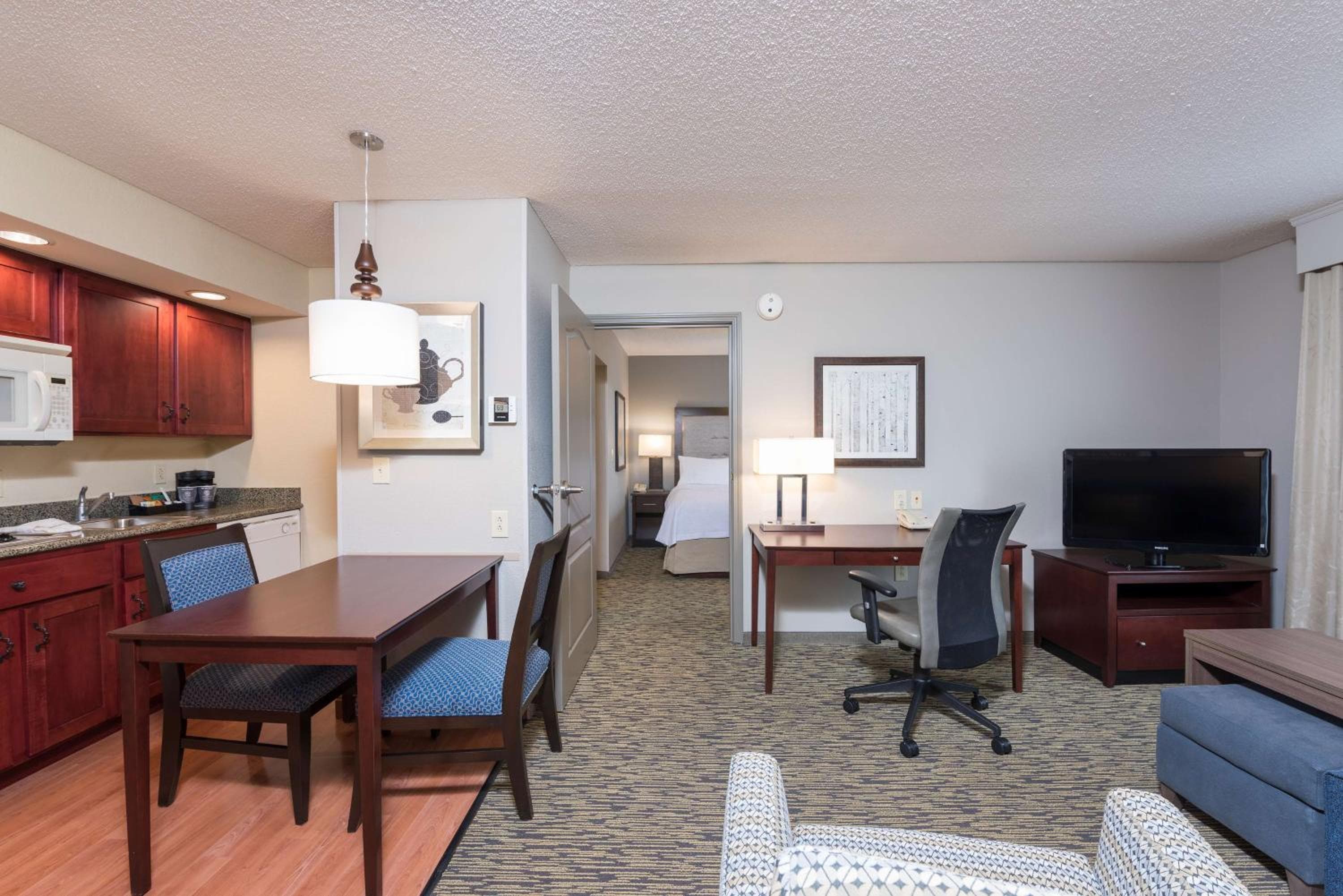 Homewood Suites by Hilton Bloomington, Bloomington, photo 4