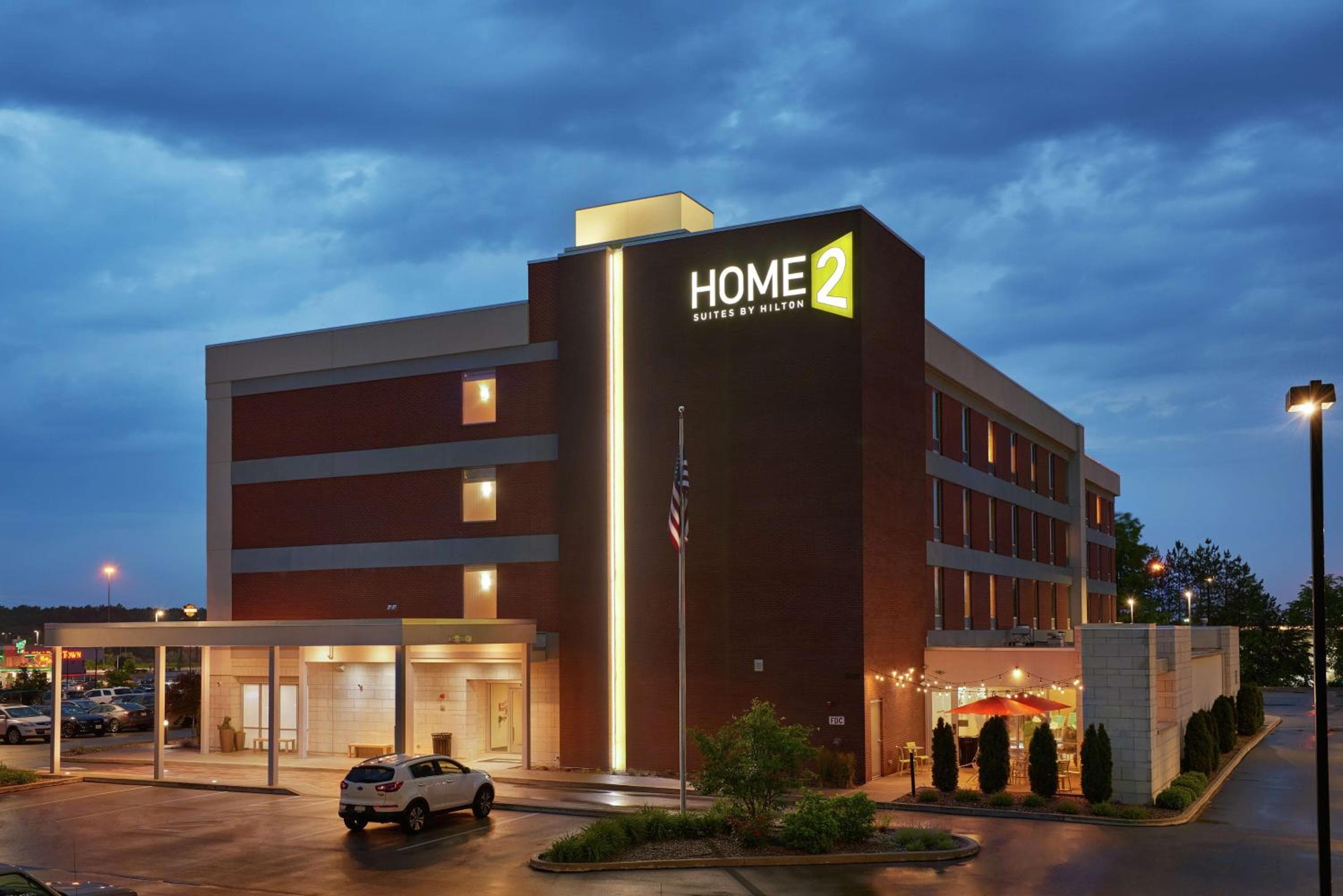 Home2 Suites By Hilton Youngstown, Youngstown, photo 2
