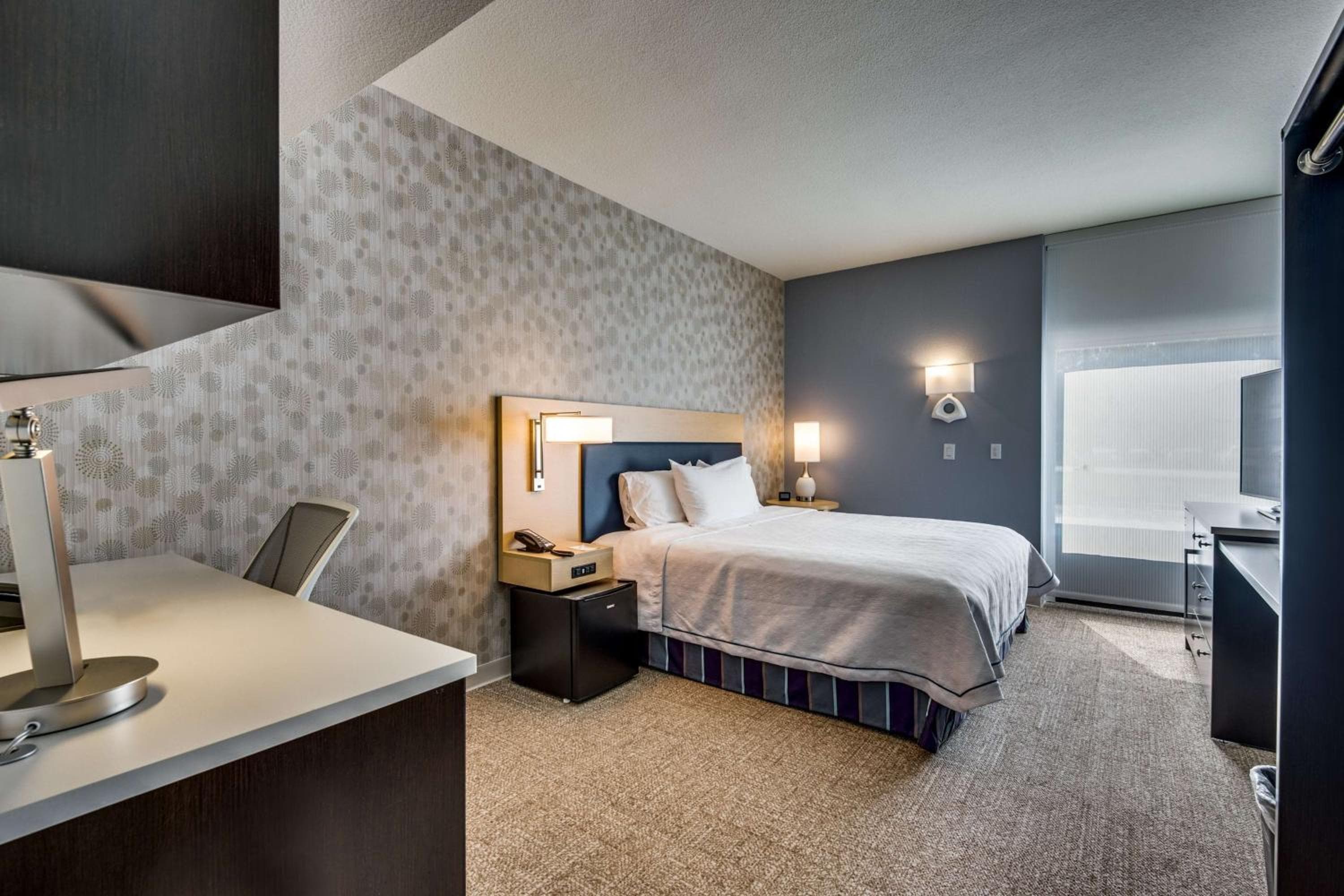 Home2 Suites by Hilton DFW Airport South Irving, Irving, photo 6