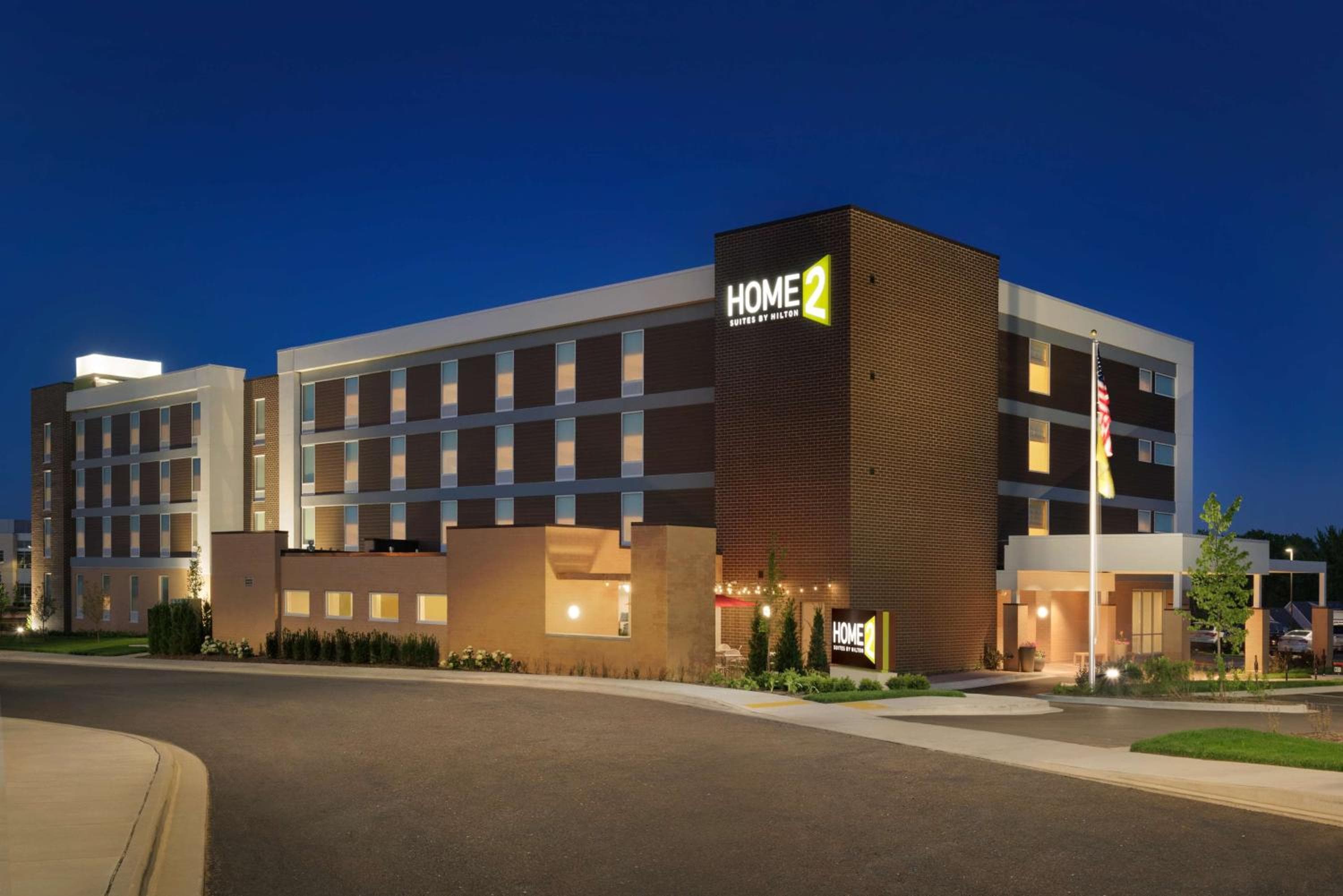 Building at Home2 Suites By Hilton Menomonee Falls Milwaukee