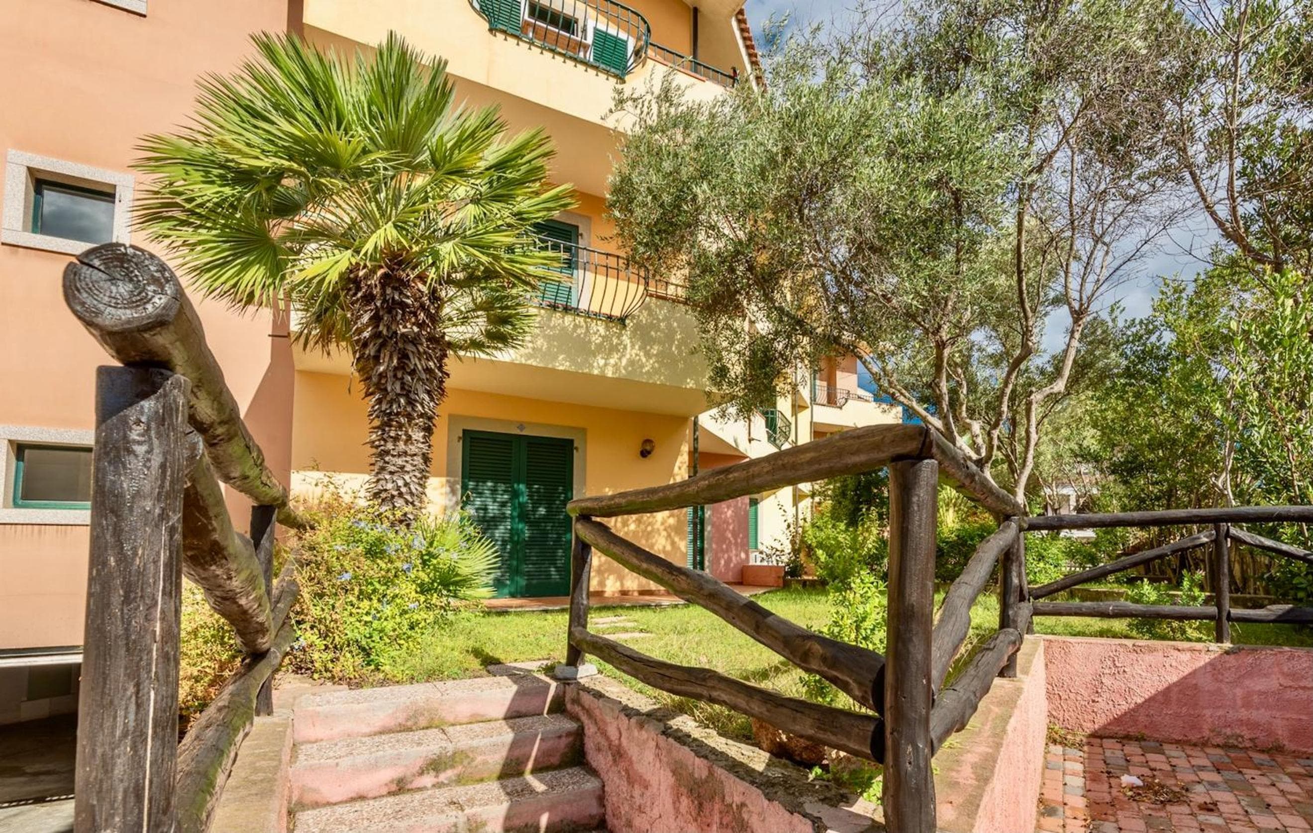 ISA-Residence with swimming-pool in Santa Teresa di Gallura, apartments with air conditioning and private outdoor space, Santa Teresa Gallura