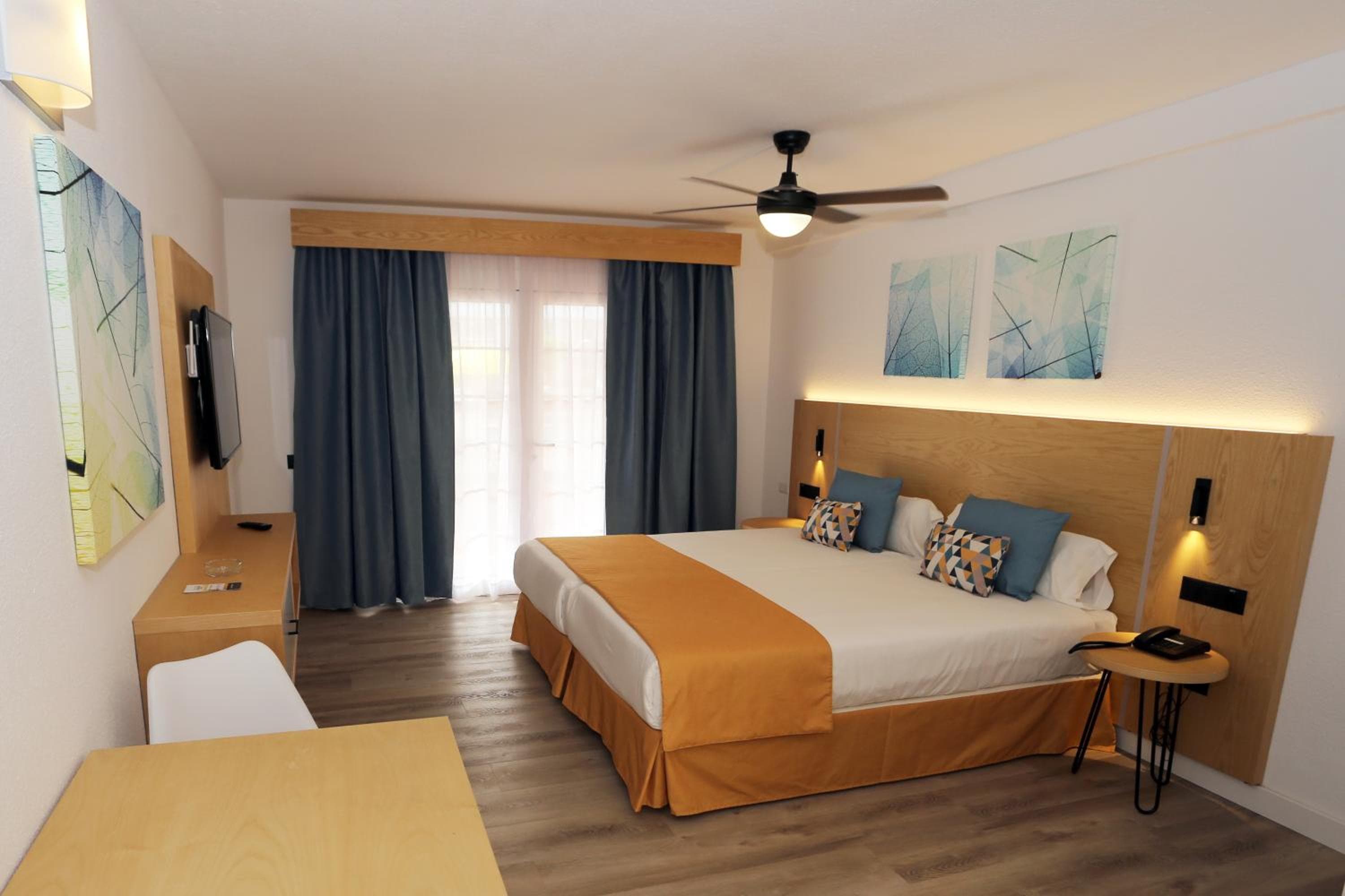 Hotel-Apartamentos Andorra, Playa de las Americas, photo 5
