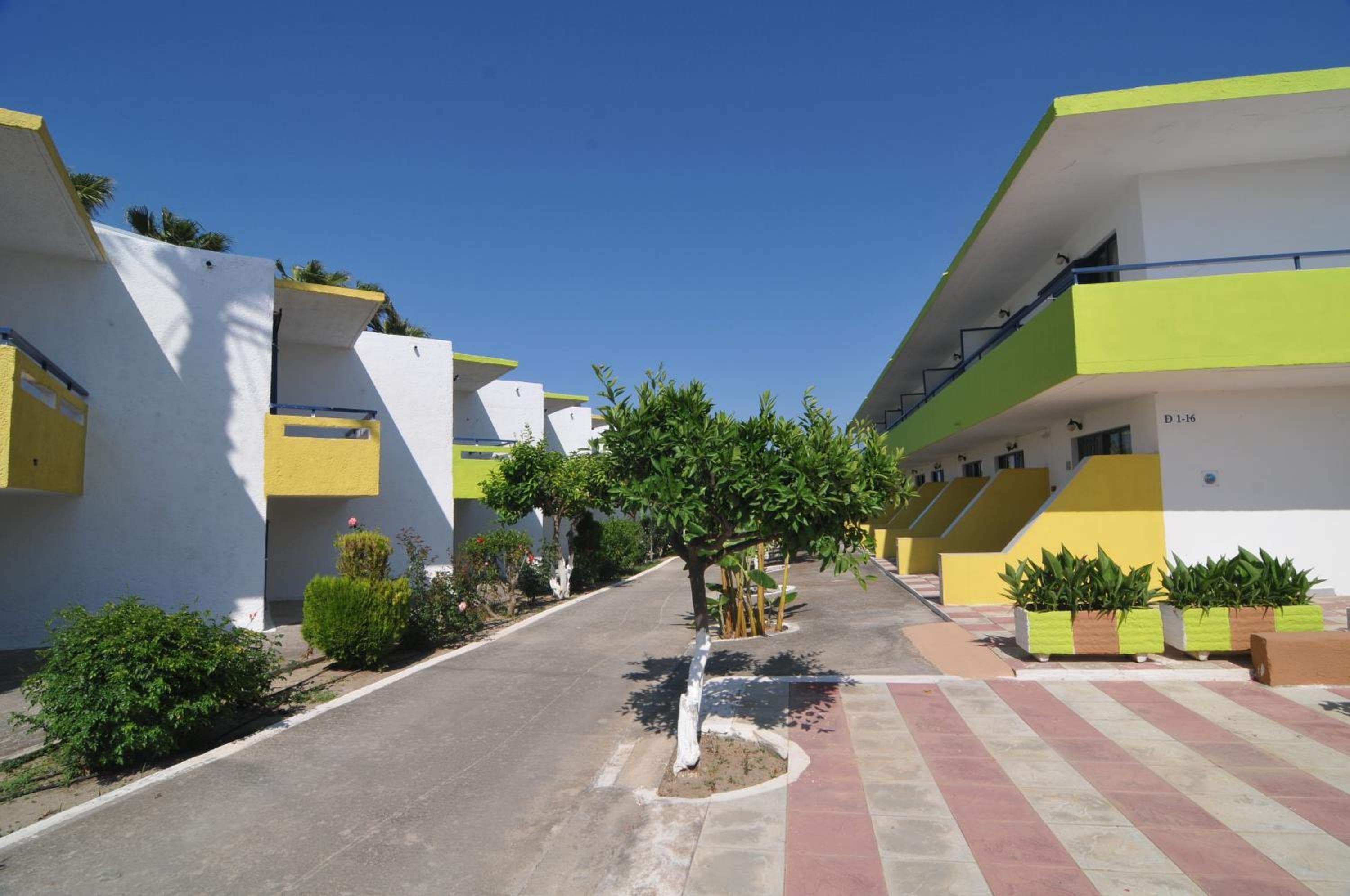 Black Diamond, Kos Town