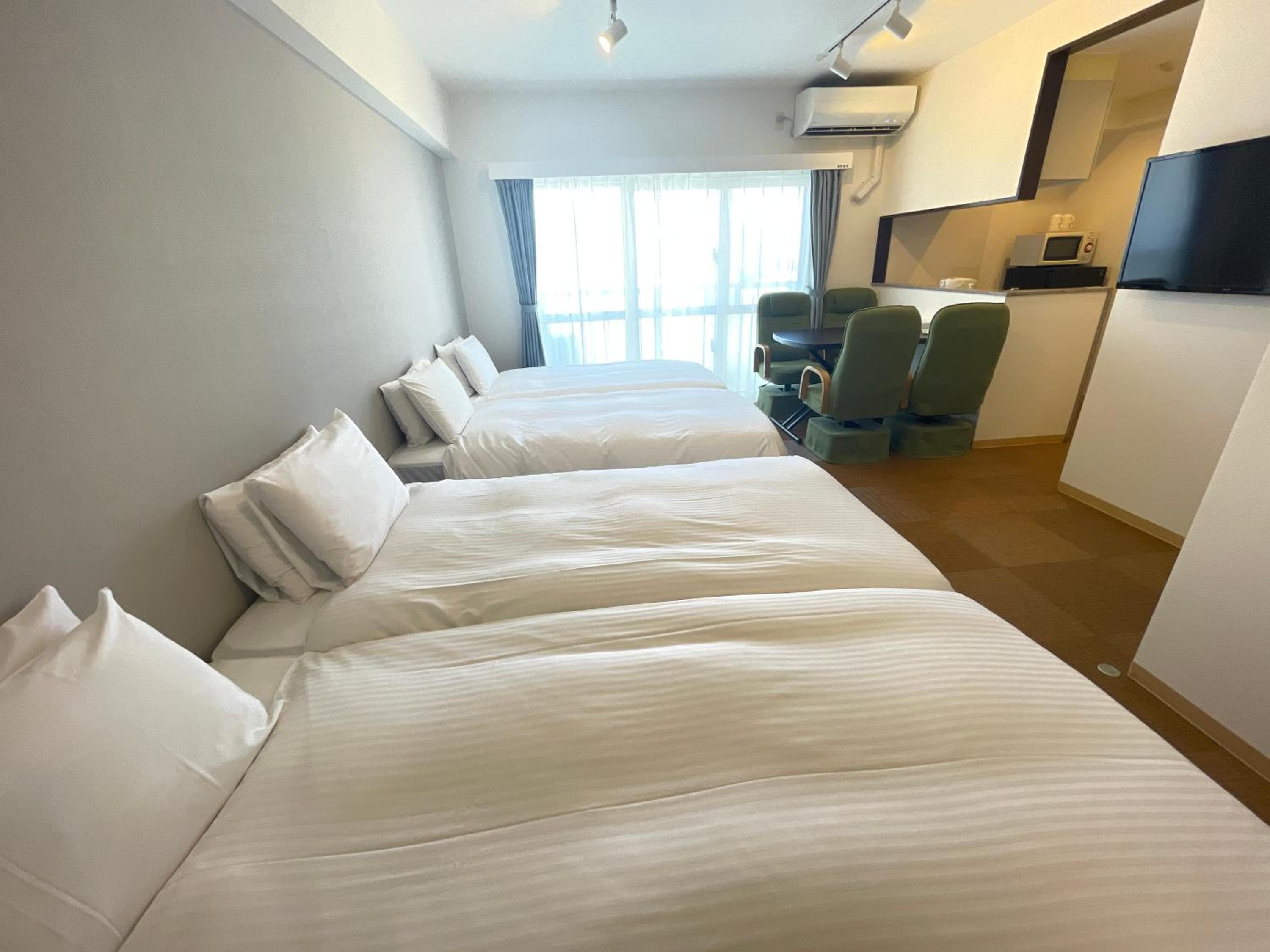 BiBi Hotel Cosmos Shintoshin, Naha, photo 3