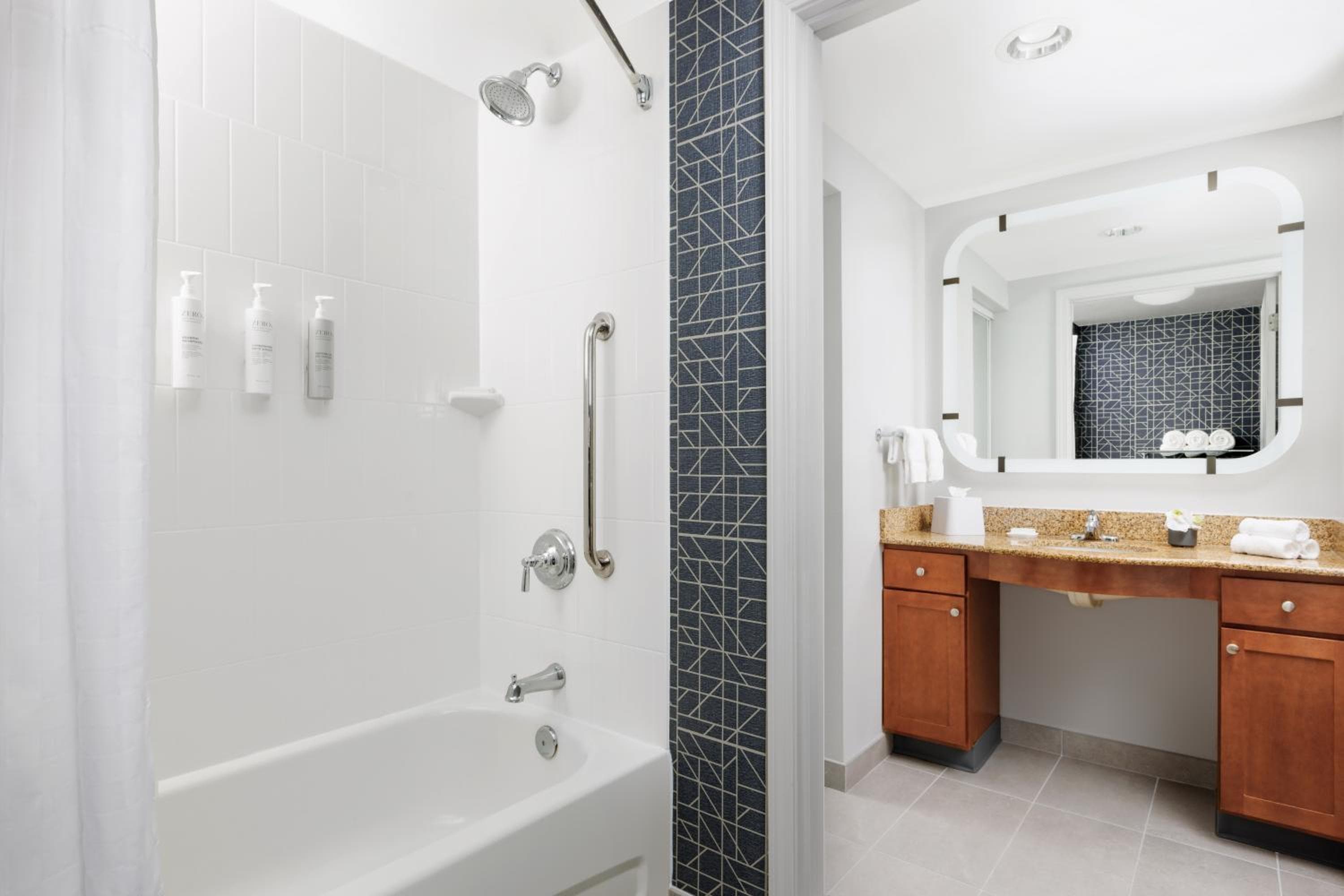 Homewood Suites by Hilton Portsmouth, Portsmouth, photo 4
