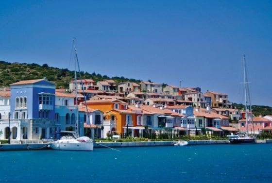 Mavi Butik Apart, Cesme
