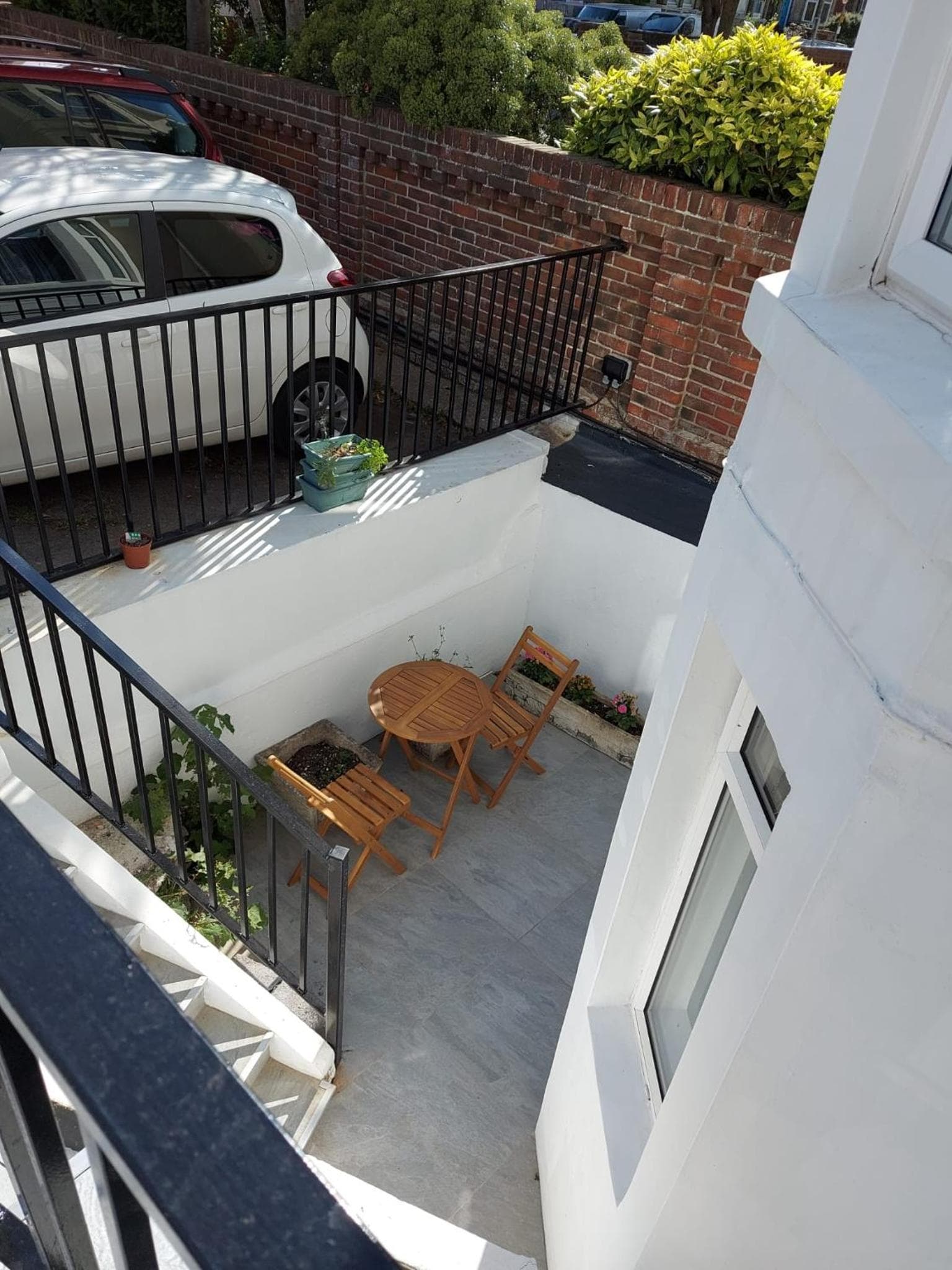 Balance & terrace at Inn By The Sea, PORTSMOUTH, Parking EV 22kW Available