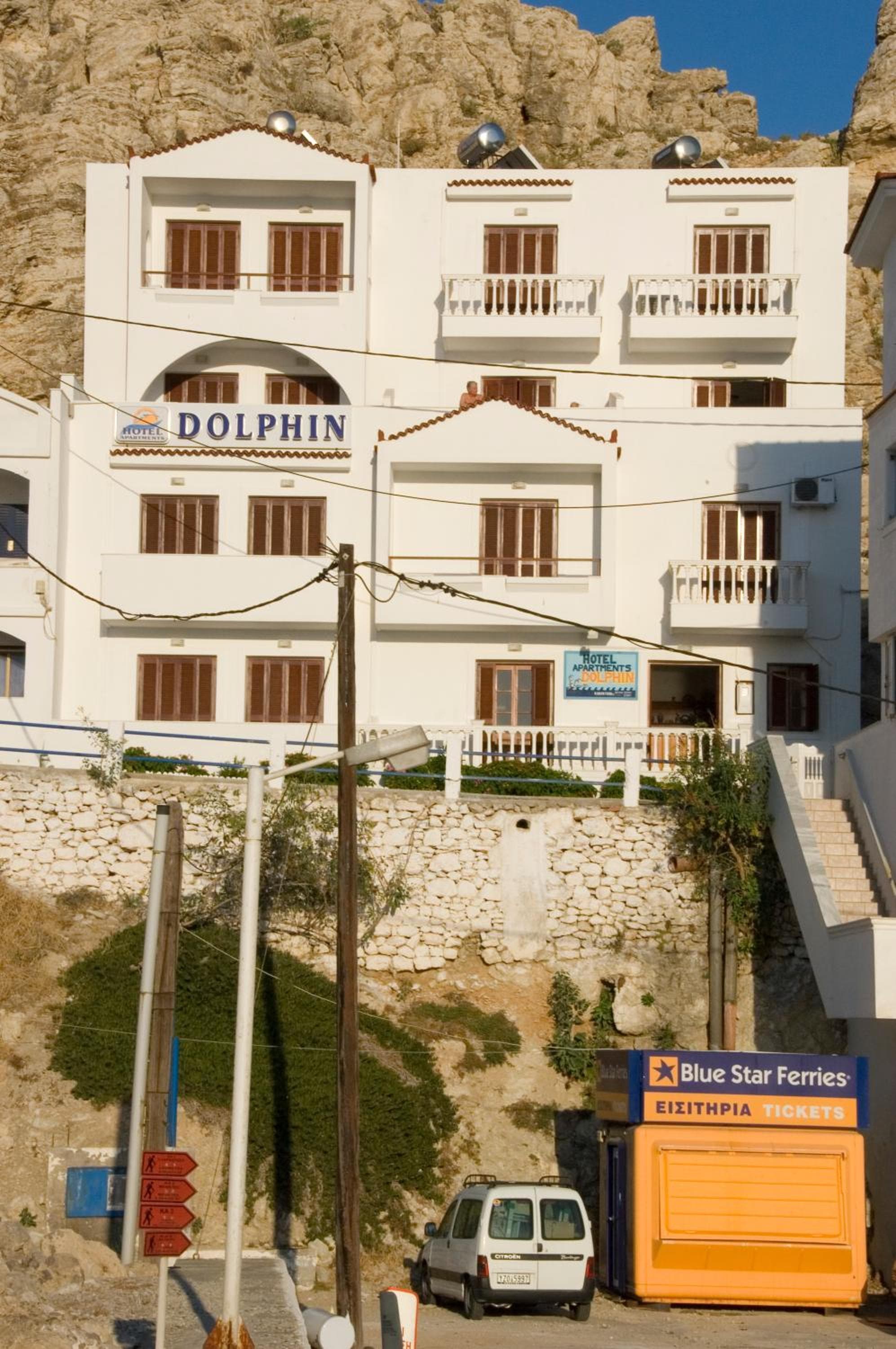 Dolphin Hotel Apartments, Karpathos Town, photo 4