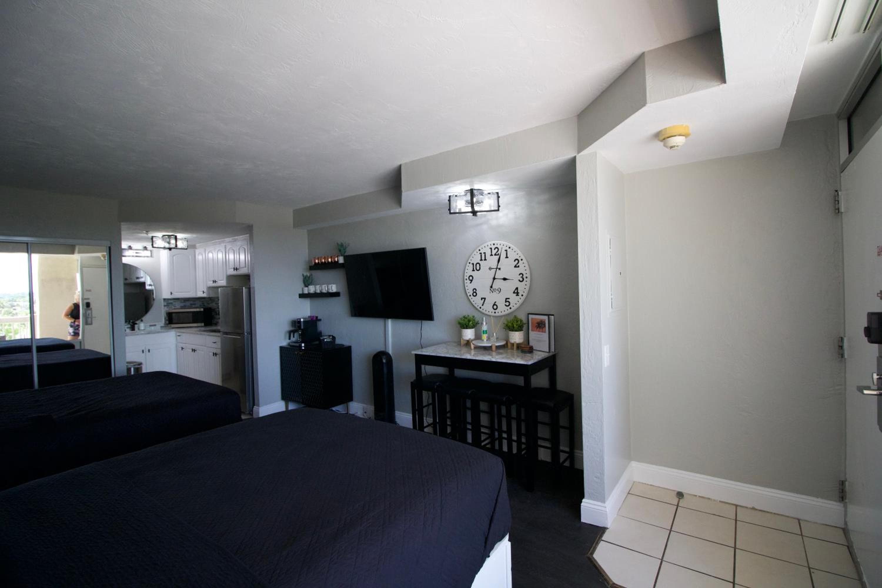Modern Beach Condo-Daytona Beach, Daytona Beach, photo 2