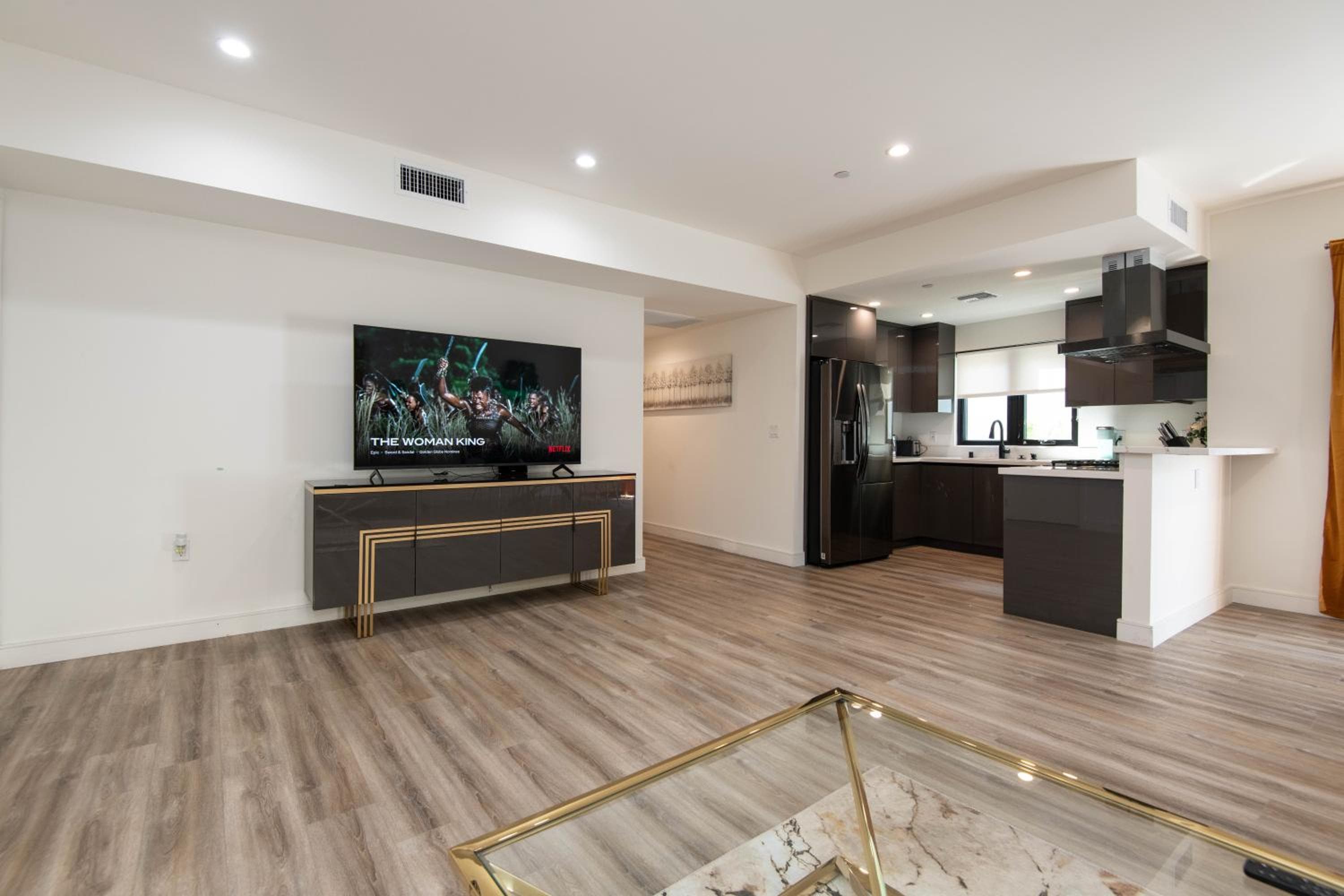 Regency Modern Apartments, Glendale, photo 5