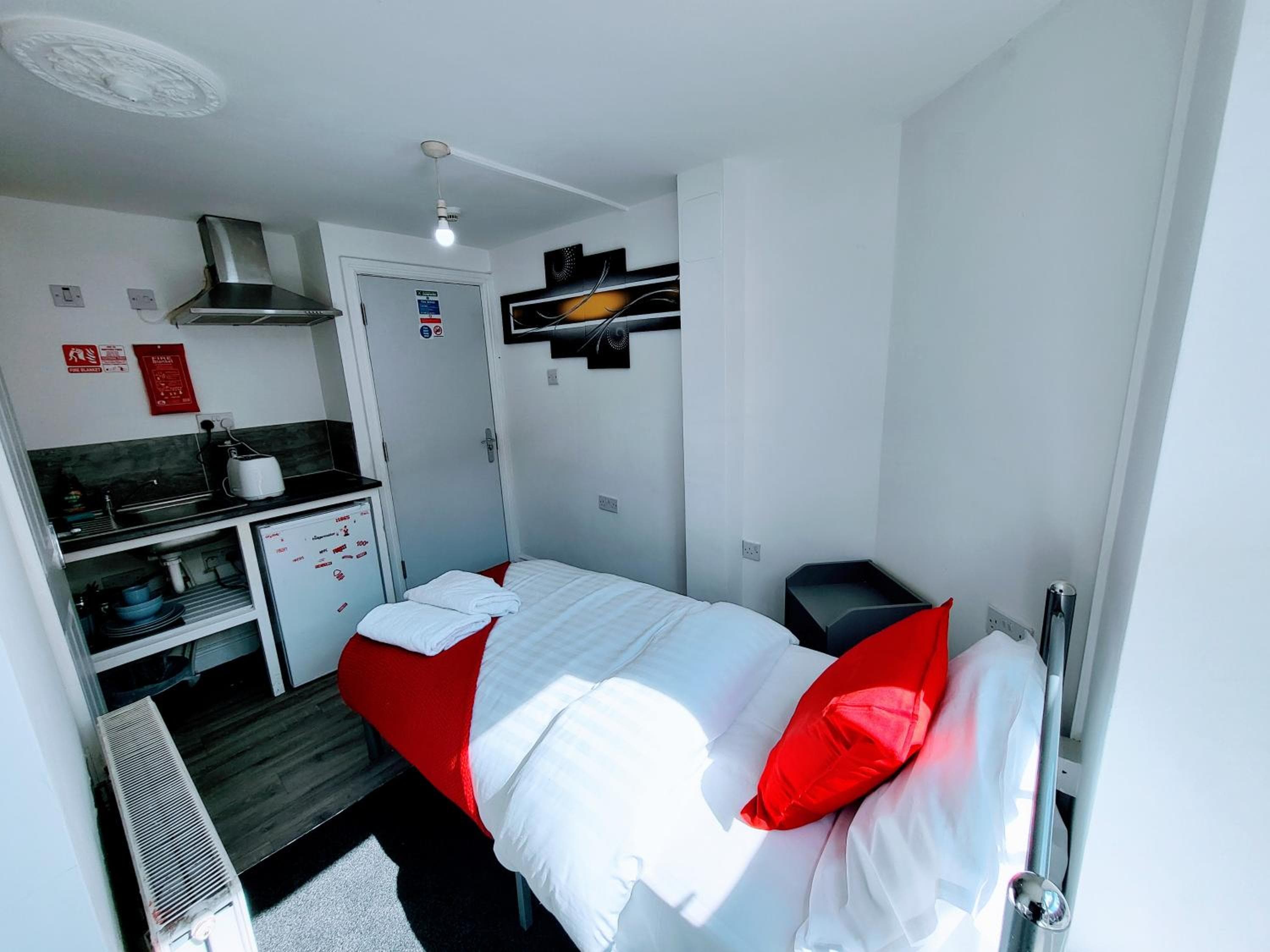 Berridge Solo Stays - NG7, Nottingham