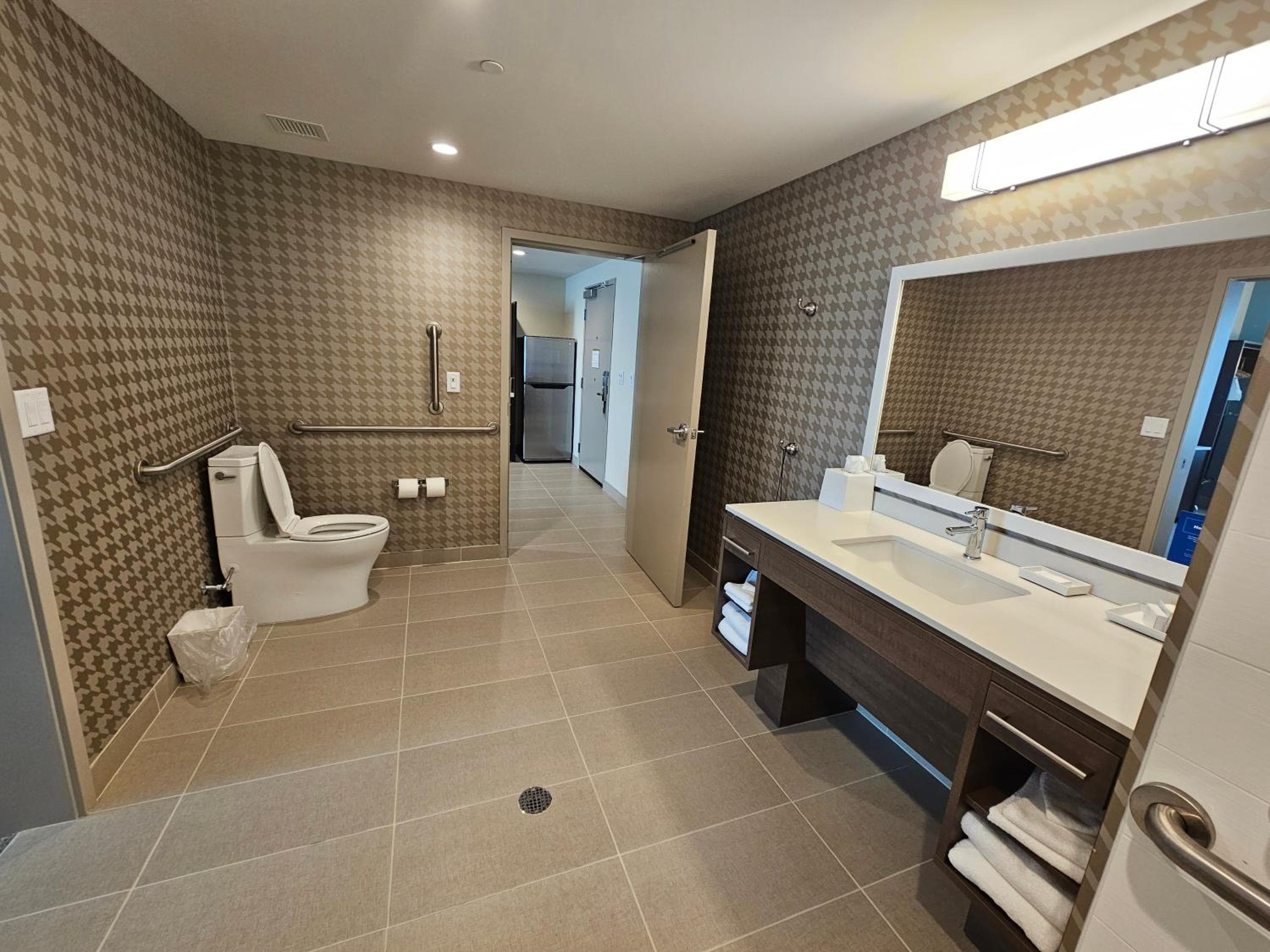 Home2 Suites By Hilton Allentown Bethlehem Airport, Bethlehem, photo 3