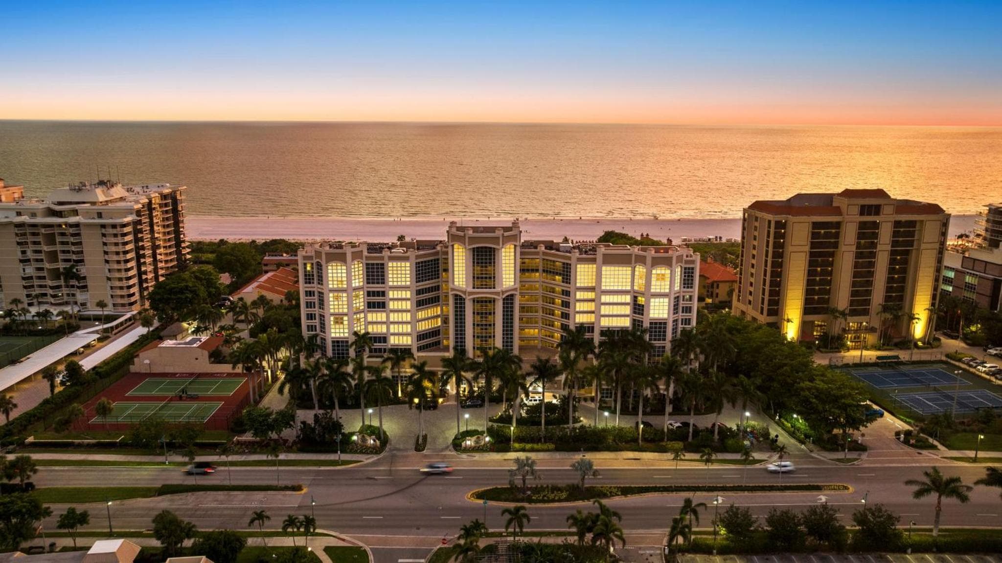 Marco Beach Ocean Suites, Marco Island