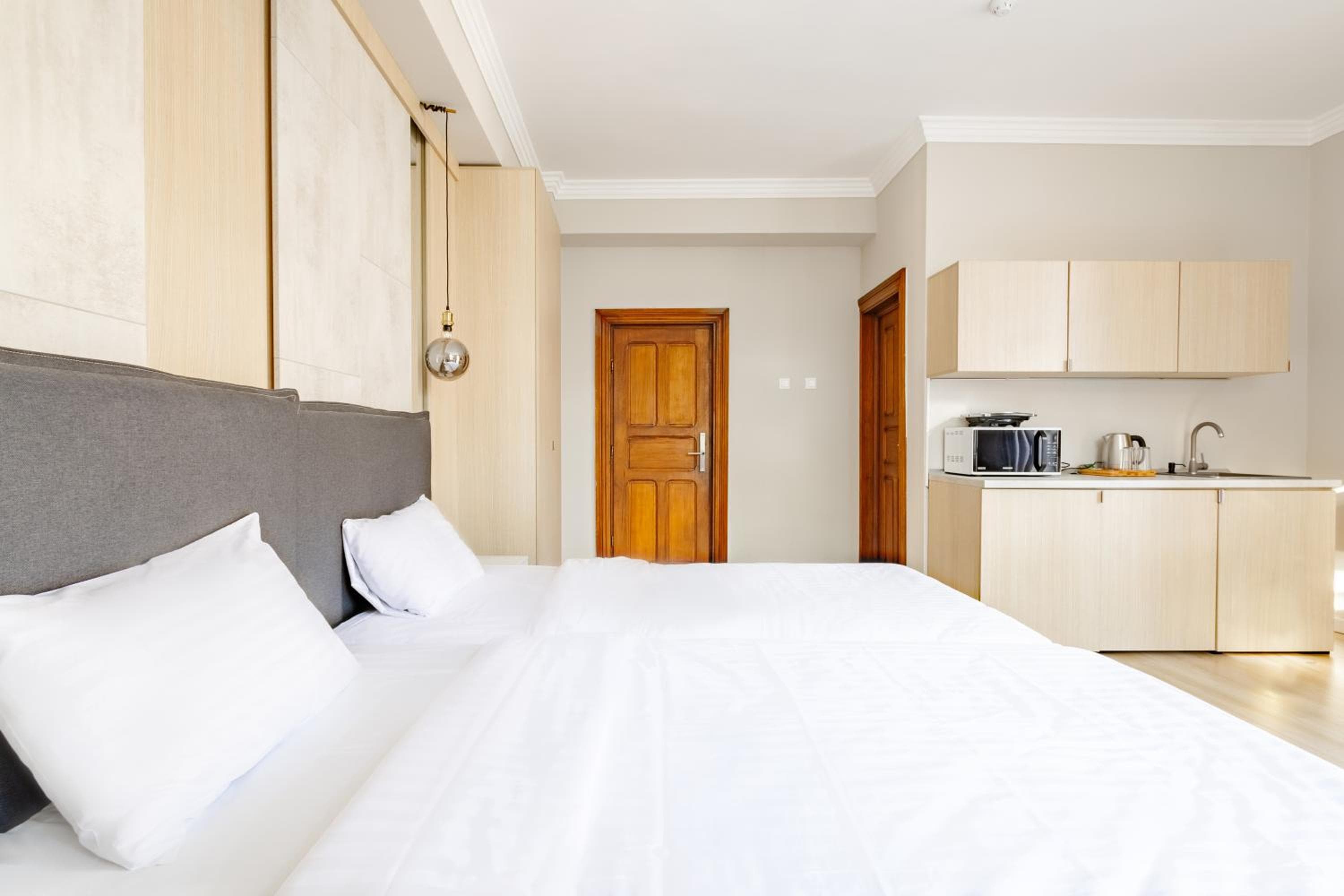Piccolo Mondo by CityBookings, Bucharest, photo 3