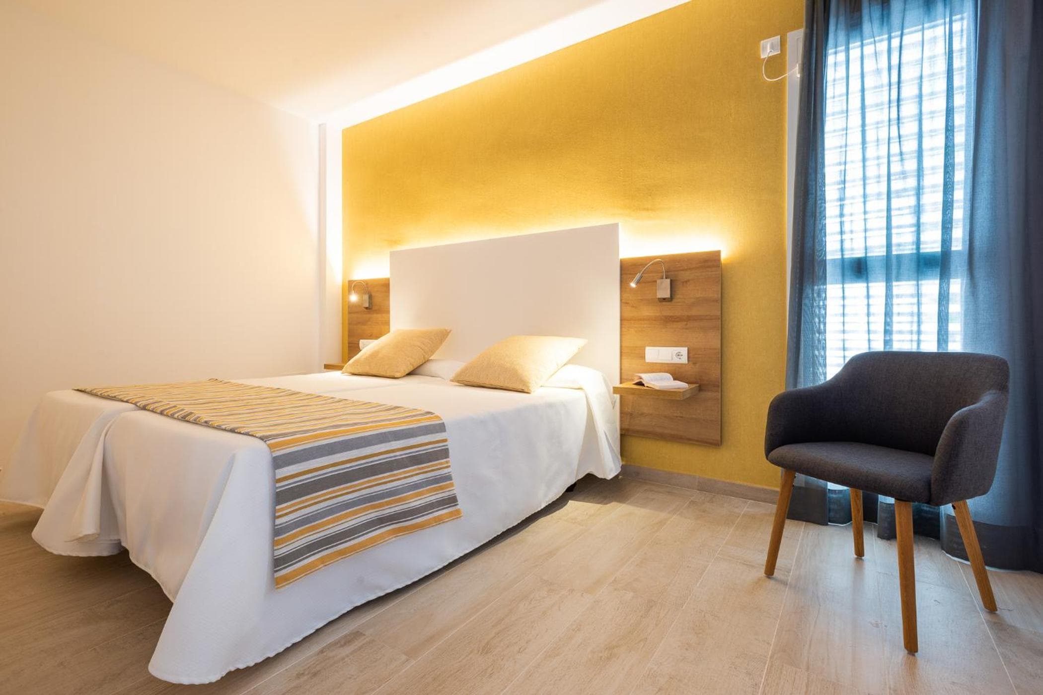 Hotel room at Casablanca Apartments, Santa Ponsa