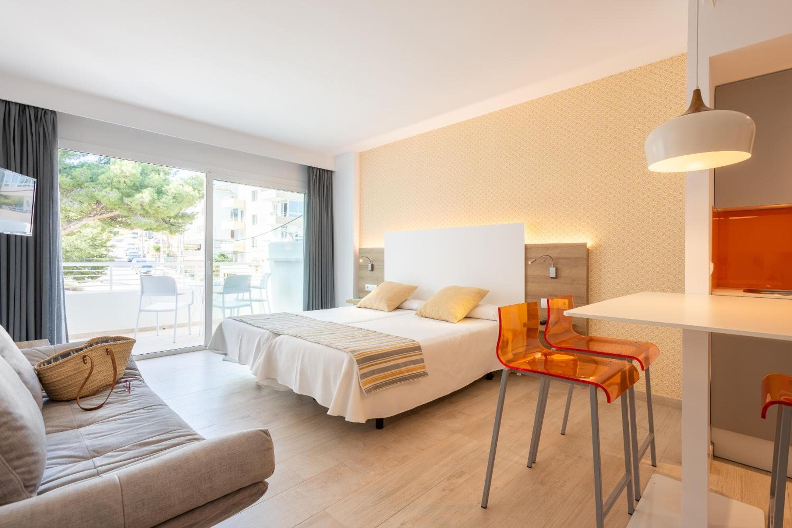 Hotel room at Casablanca Apartments, Santa Ponsa