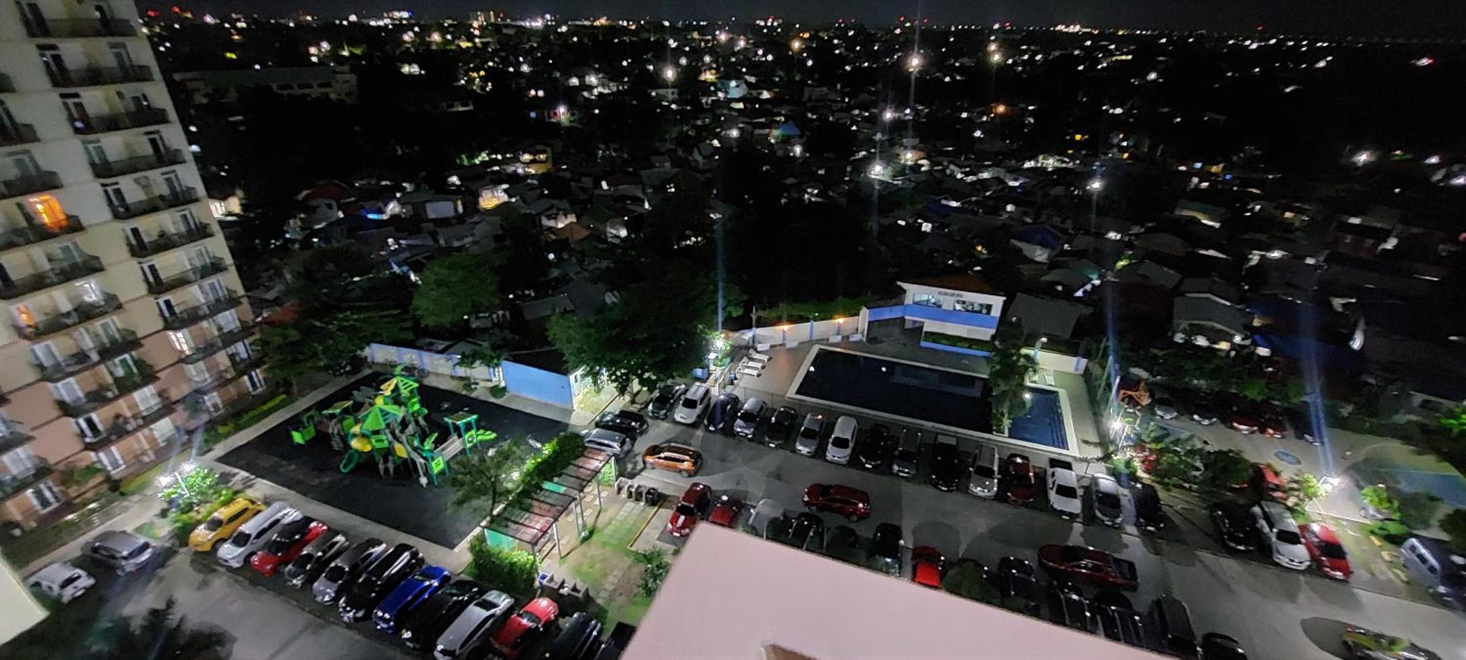Dracarys Place 2 Condo with Balcony Unlimited Wifi LapuLapu City view, Lapu Lapu City, photo 4