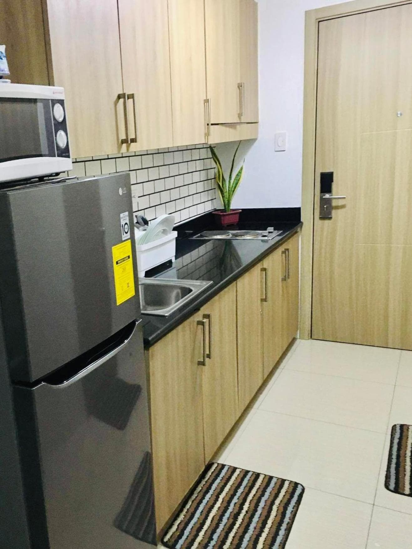 NJ's Place, Shore 1 Residences, MOA Complex, Pasay City, Philippines, Manila, photo 2
