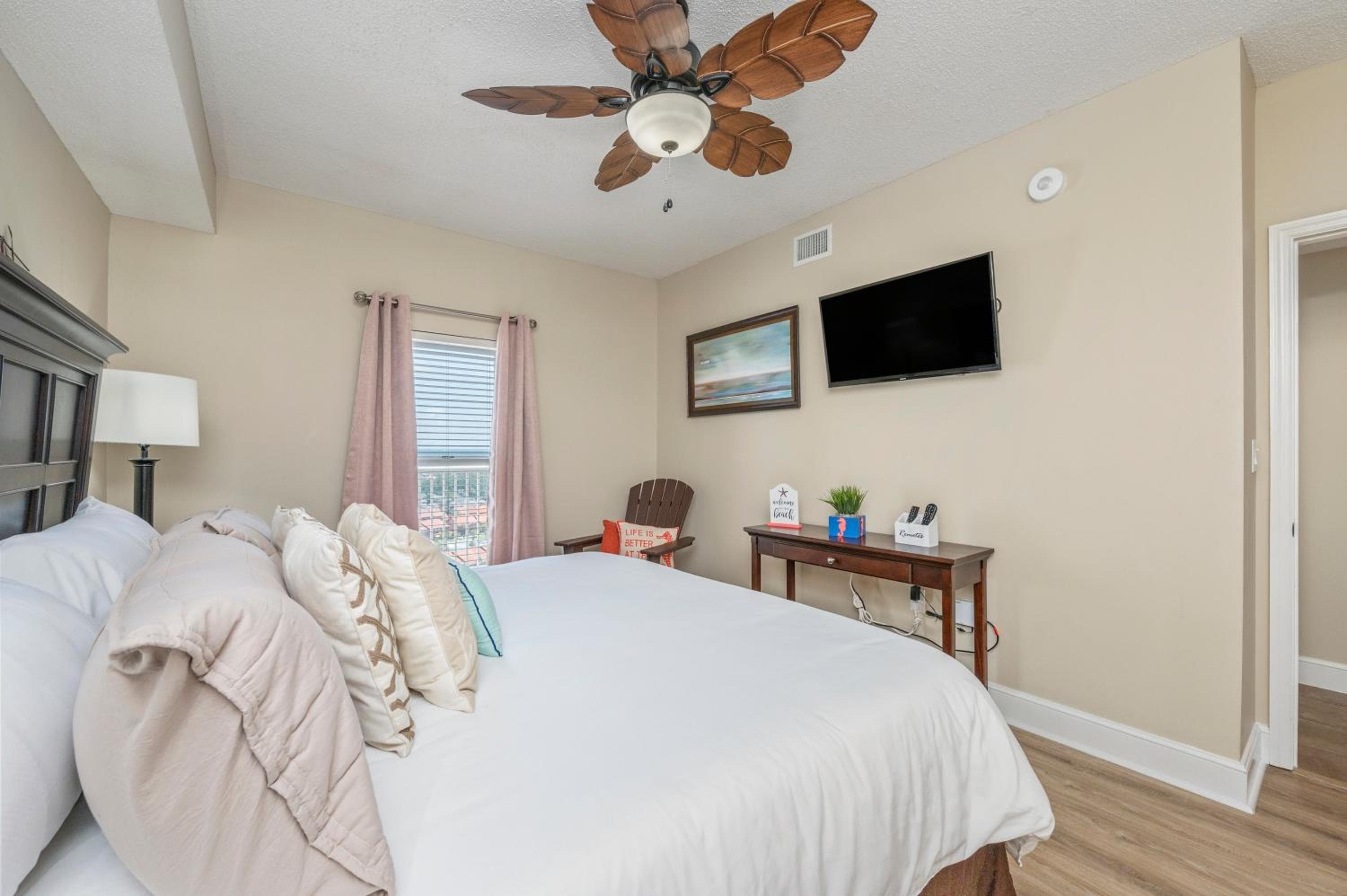 Stunning Ocean & Sunset Views, Direct Beach Access with 2 King Bedrooms at Panama City Beach, Fl, Panama City Beach, photo 6