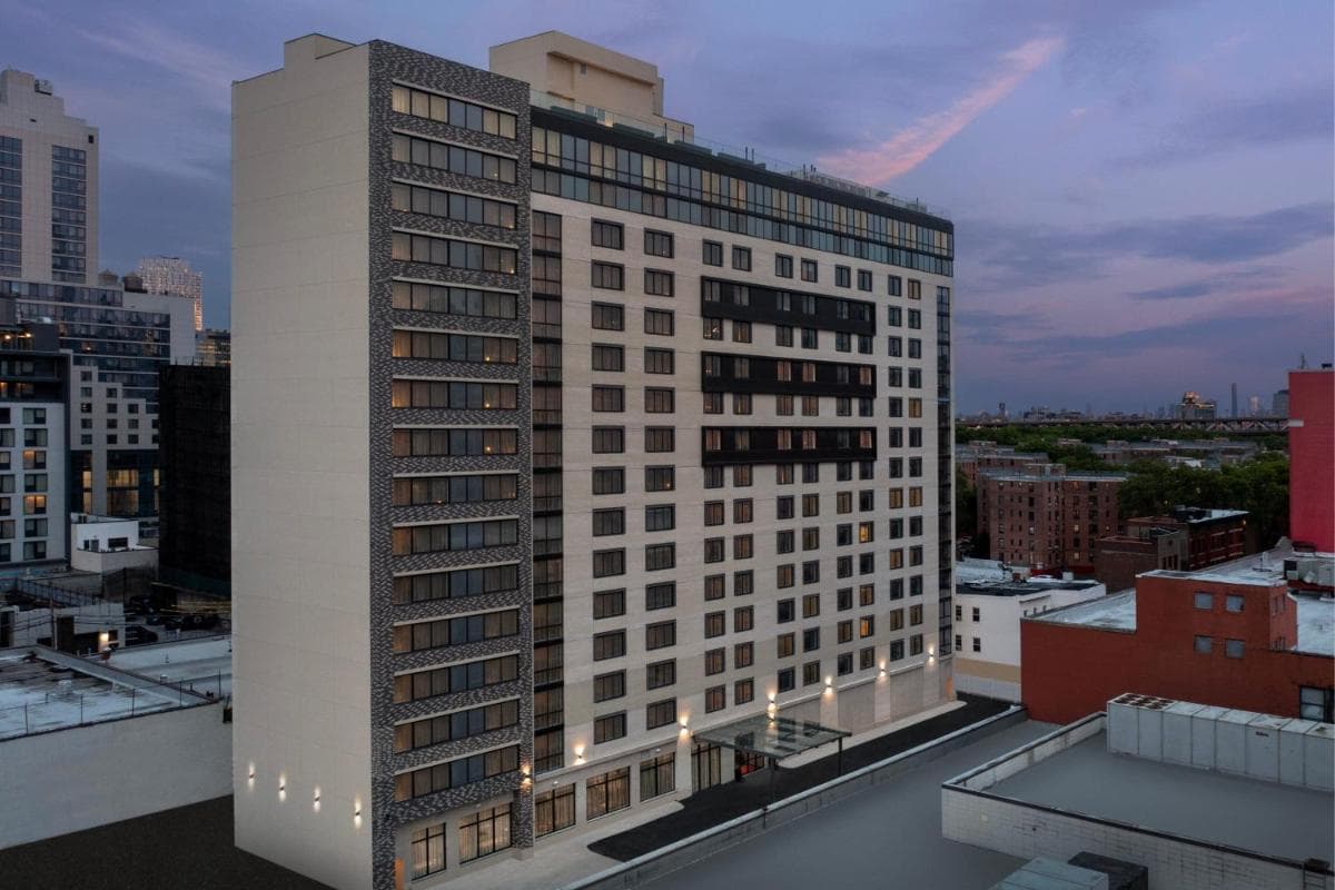 Residence Inn by Marriott New York Queens, Long Island City, photo 2