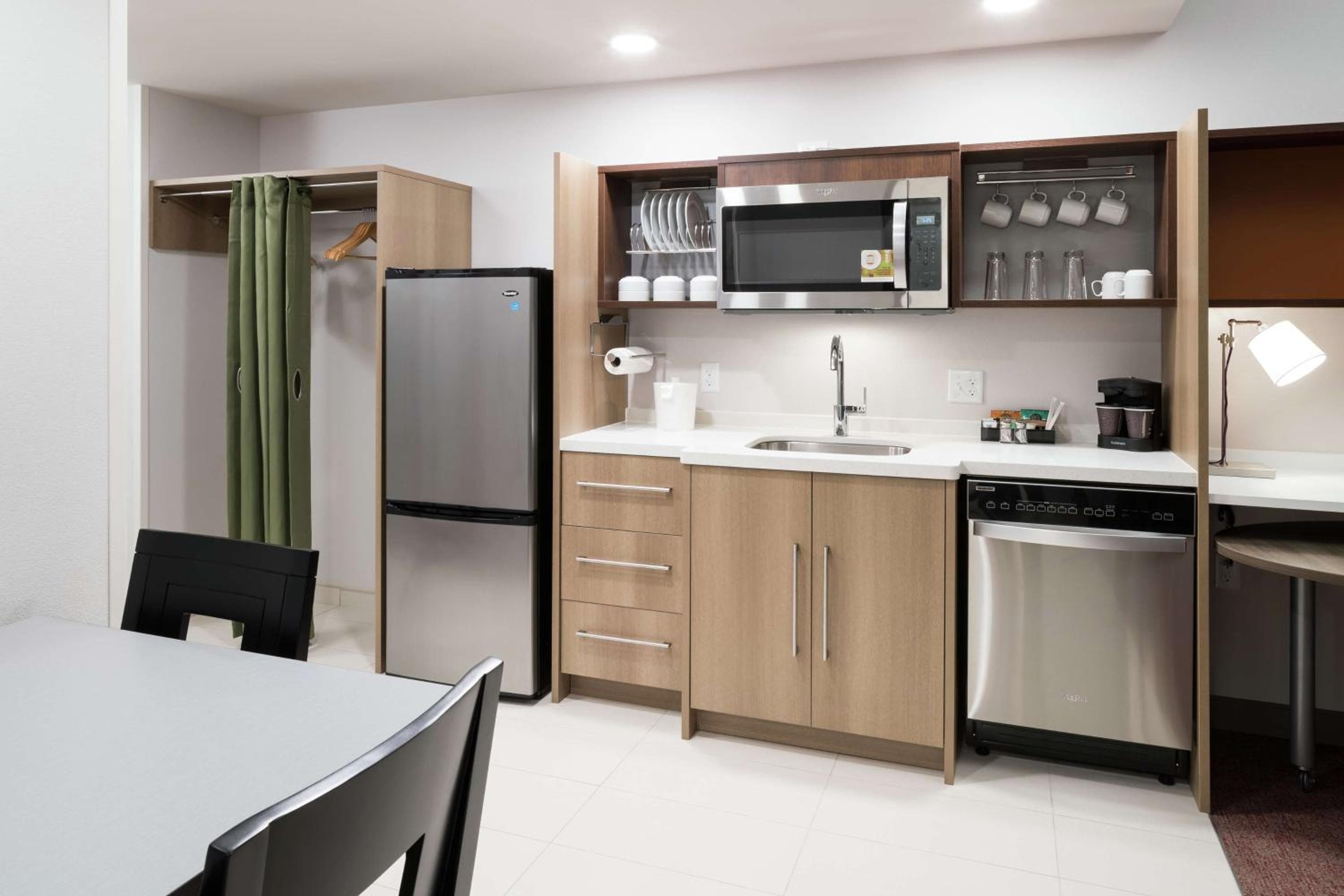 Home2 Suites By Hilton Orlando Airport, Orlando, photo 5