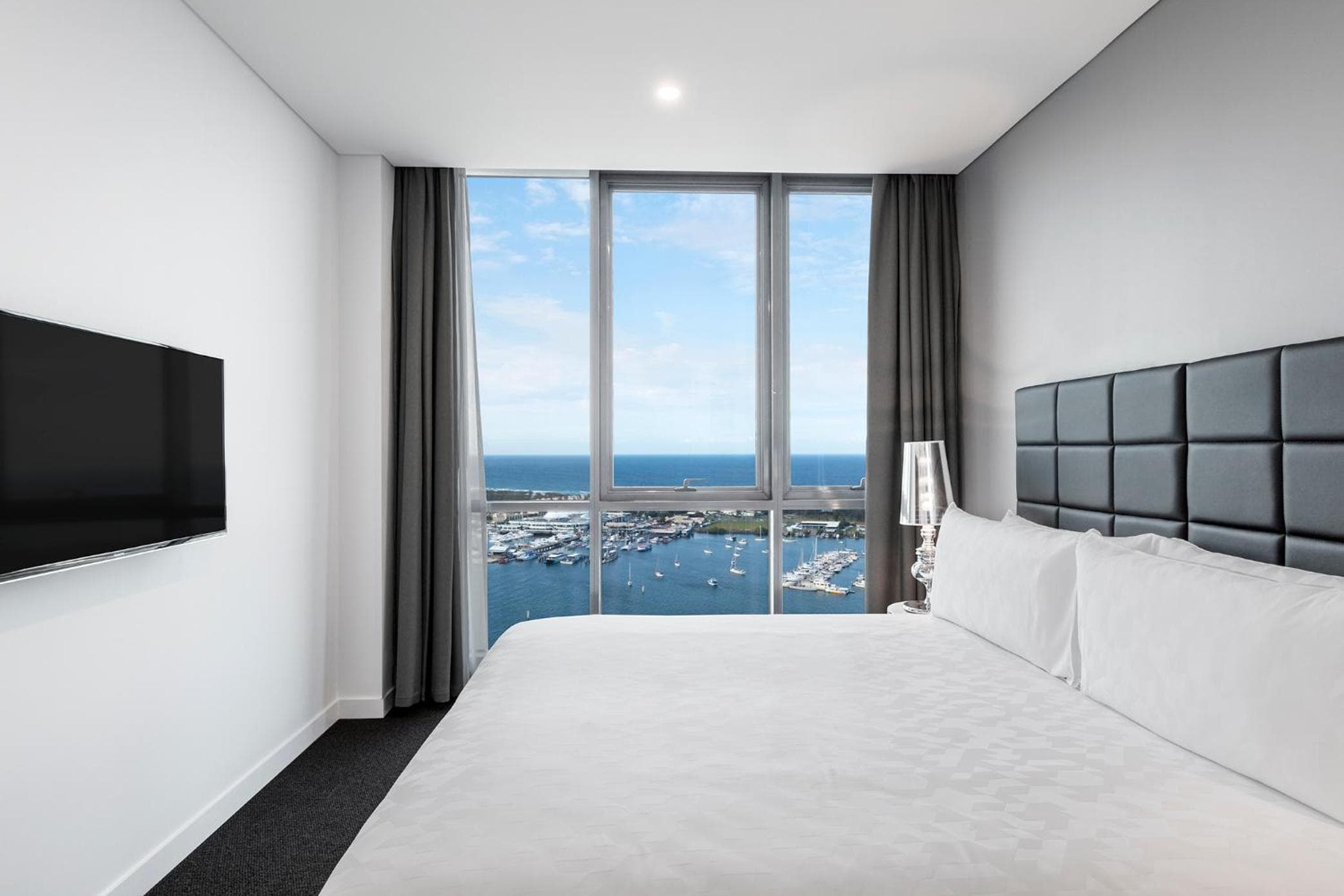 Meriton Suites Southport, Gold Coast, photo 2