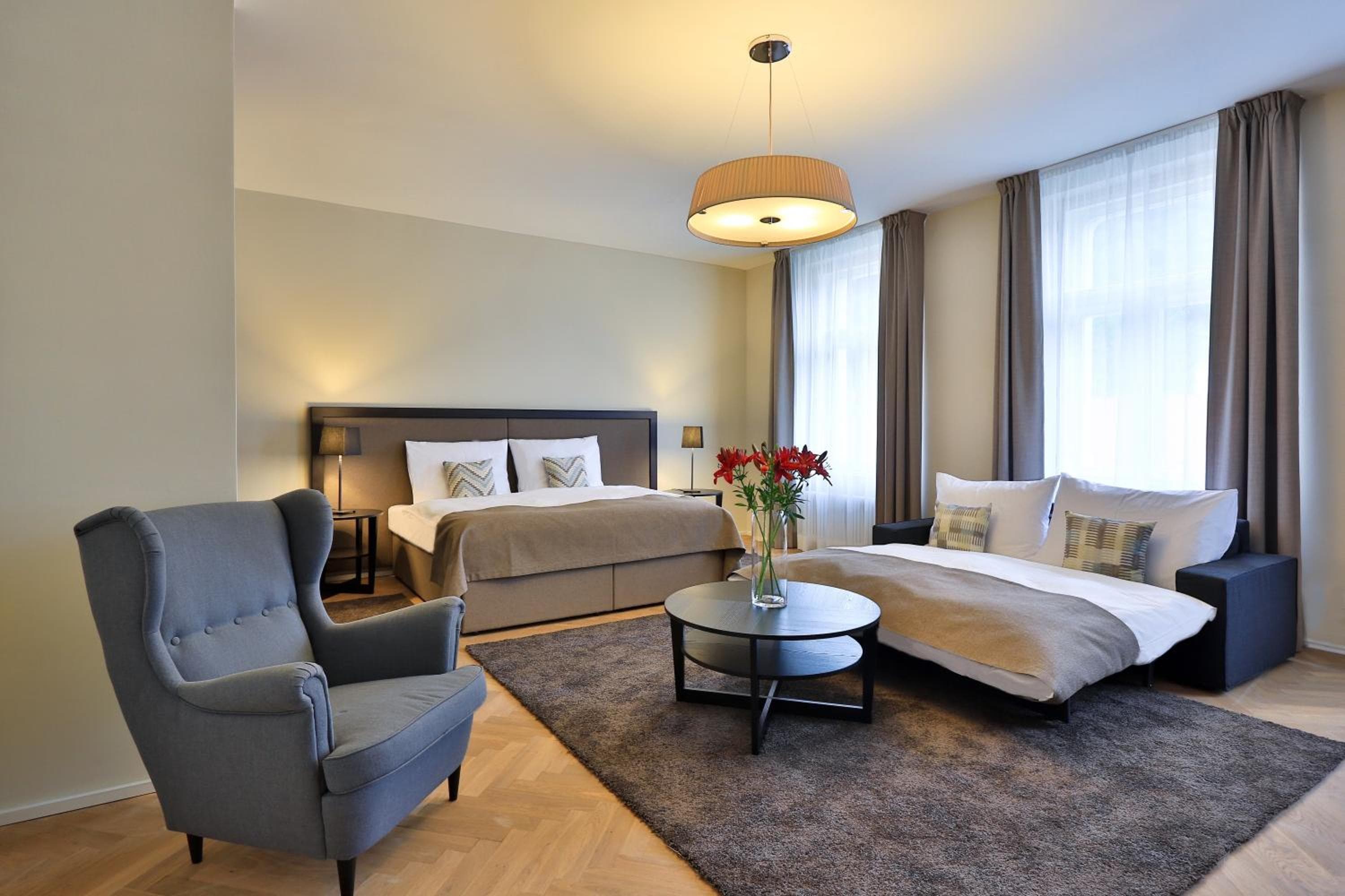 James Hotel & Apartments, Prague