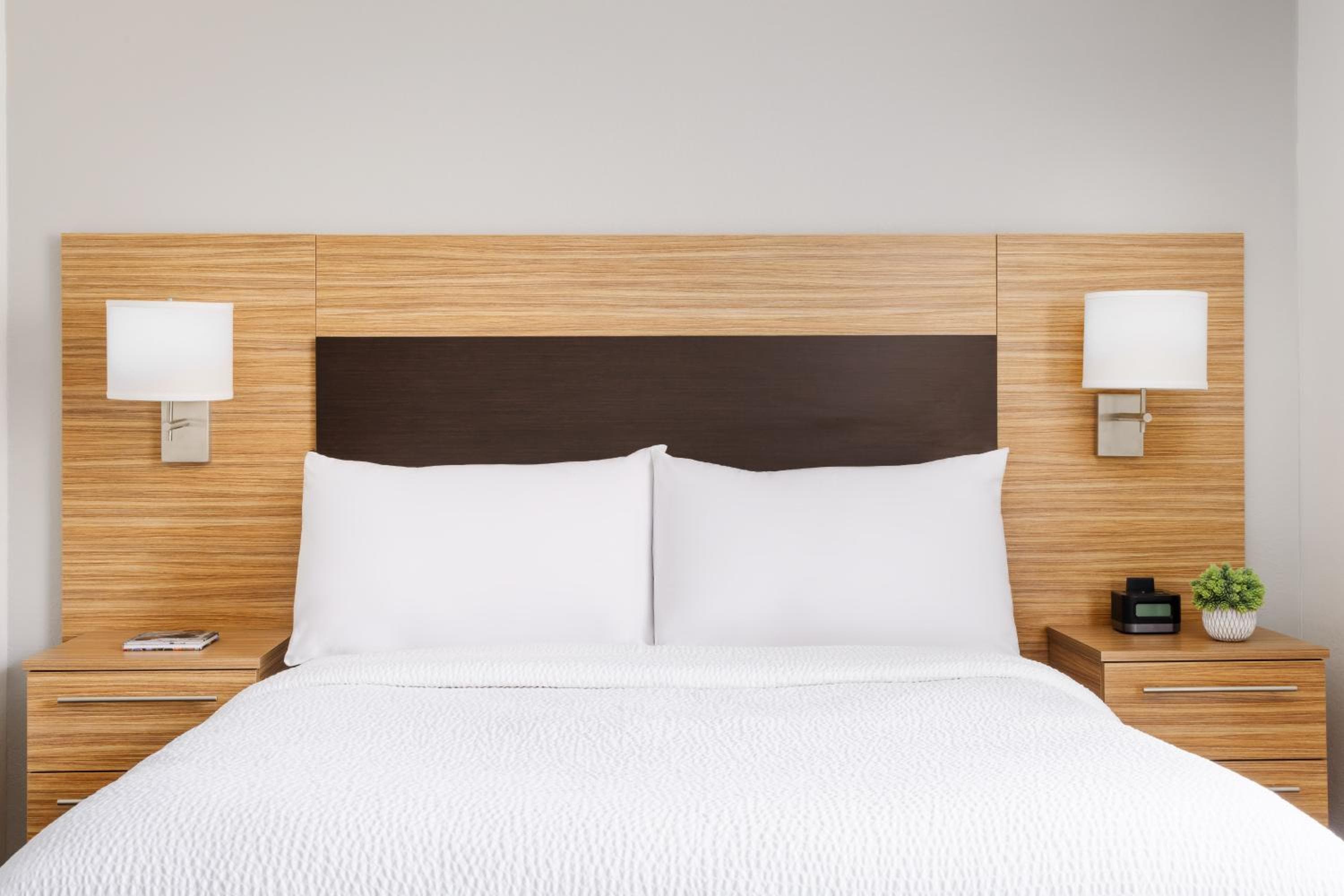 TownePlace Suites Manchester-Boston Regional Airport, Manchester, photo 6