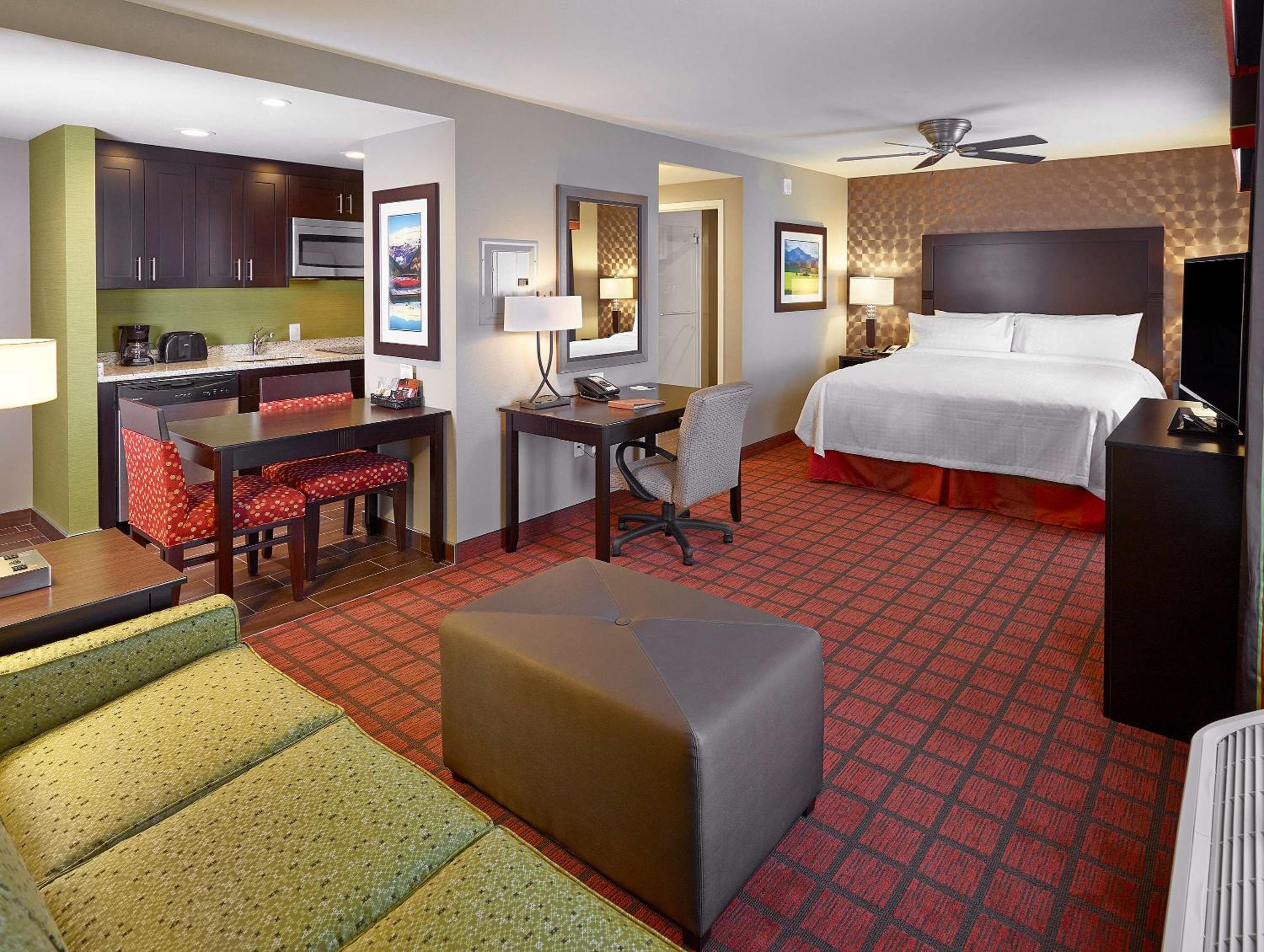 Homewood Suites Calgary Airport, Calgary, photo 6