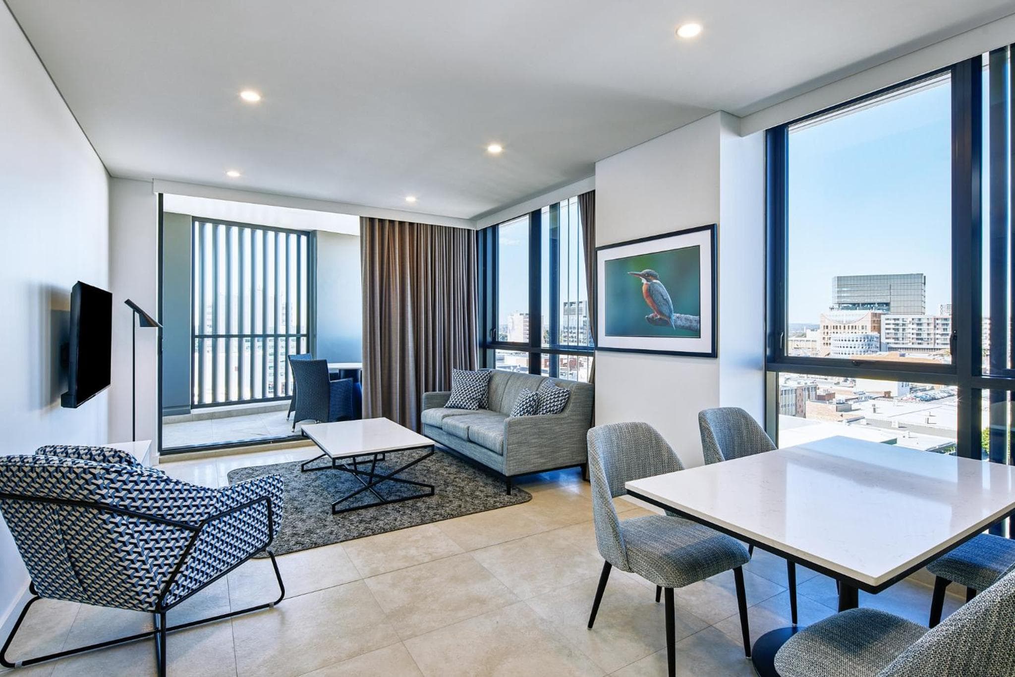 Meriton Suites Liverpool, Liverpool, photo 5