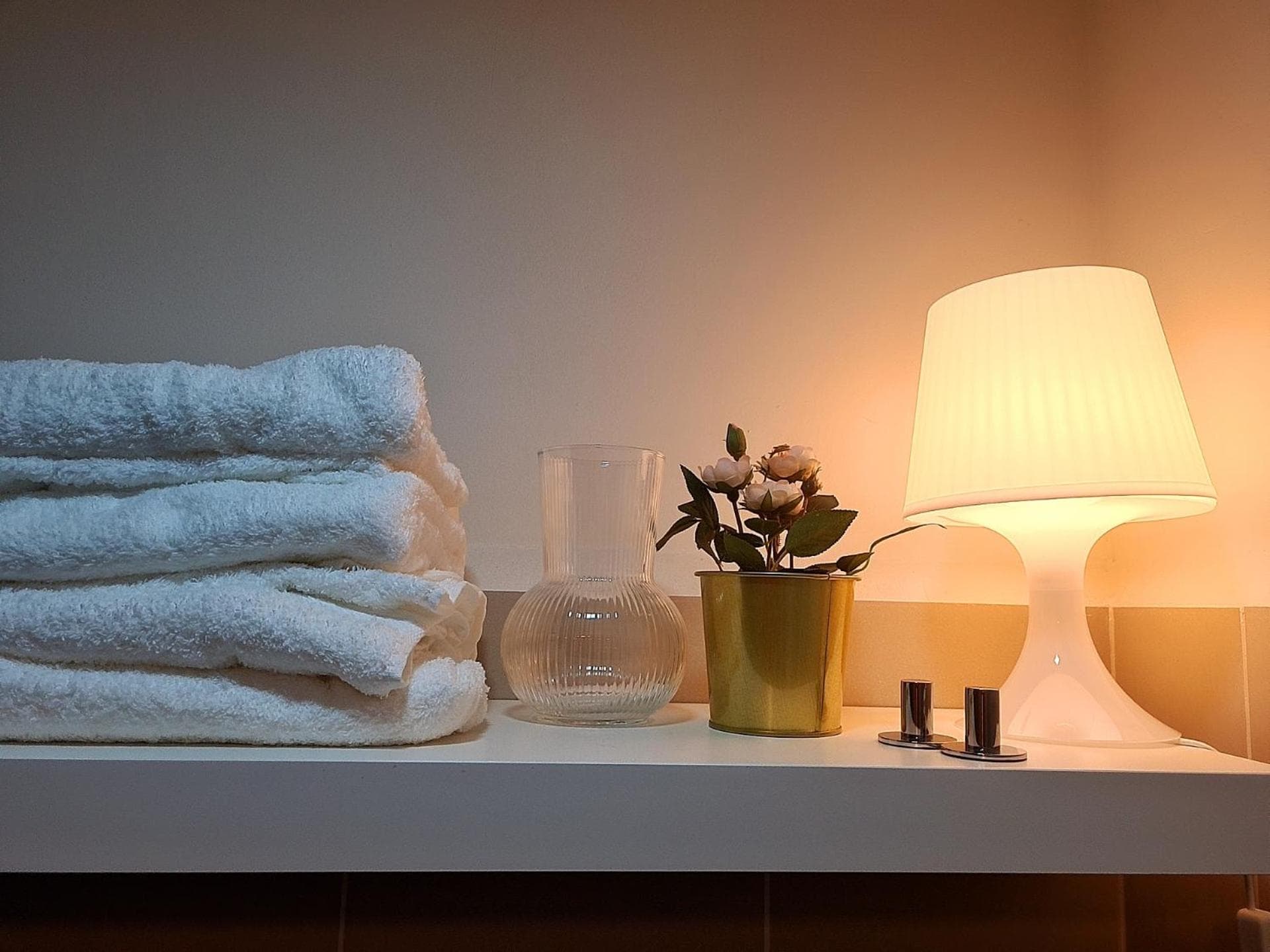 Cozy Penthouse 2BR Suite w Balcony - Amazing Manila Bay View and City Skyline near MOA, Manila, photo 3