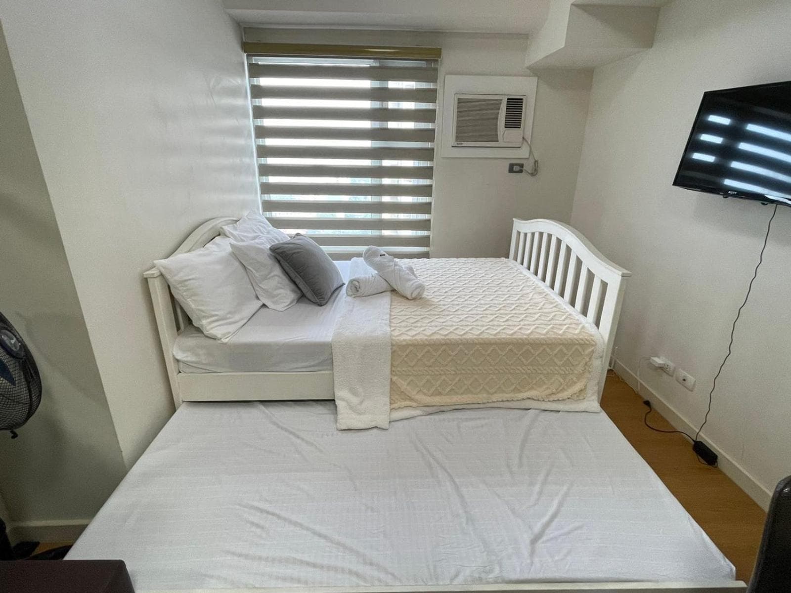 8 Adriatico Condominium near UPPGH SLMEC, Supreme Court and US Embassy, Manila, photo 6