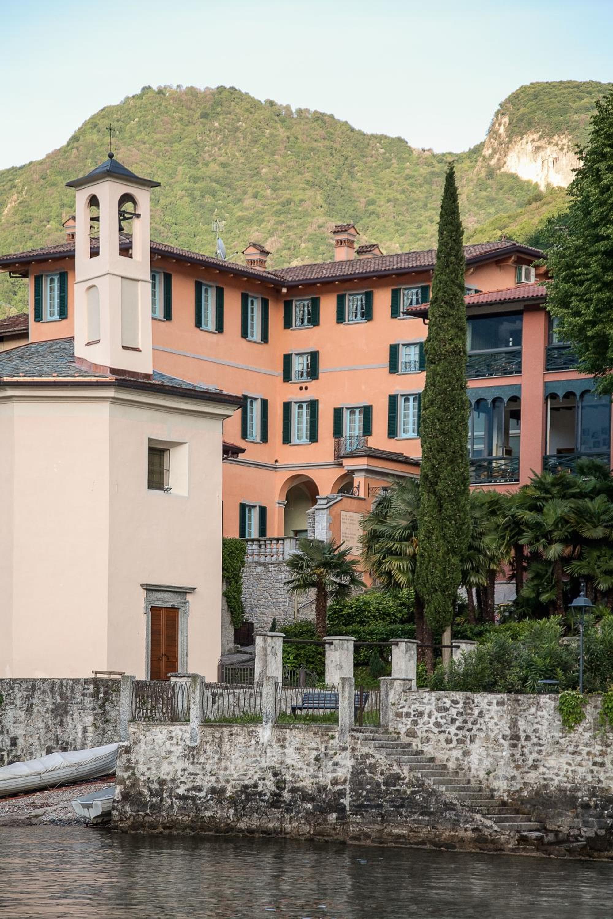 Palazzo Del Vicerè, Lezzeno