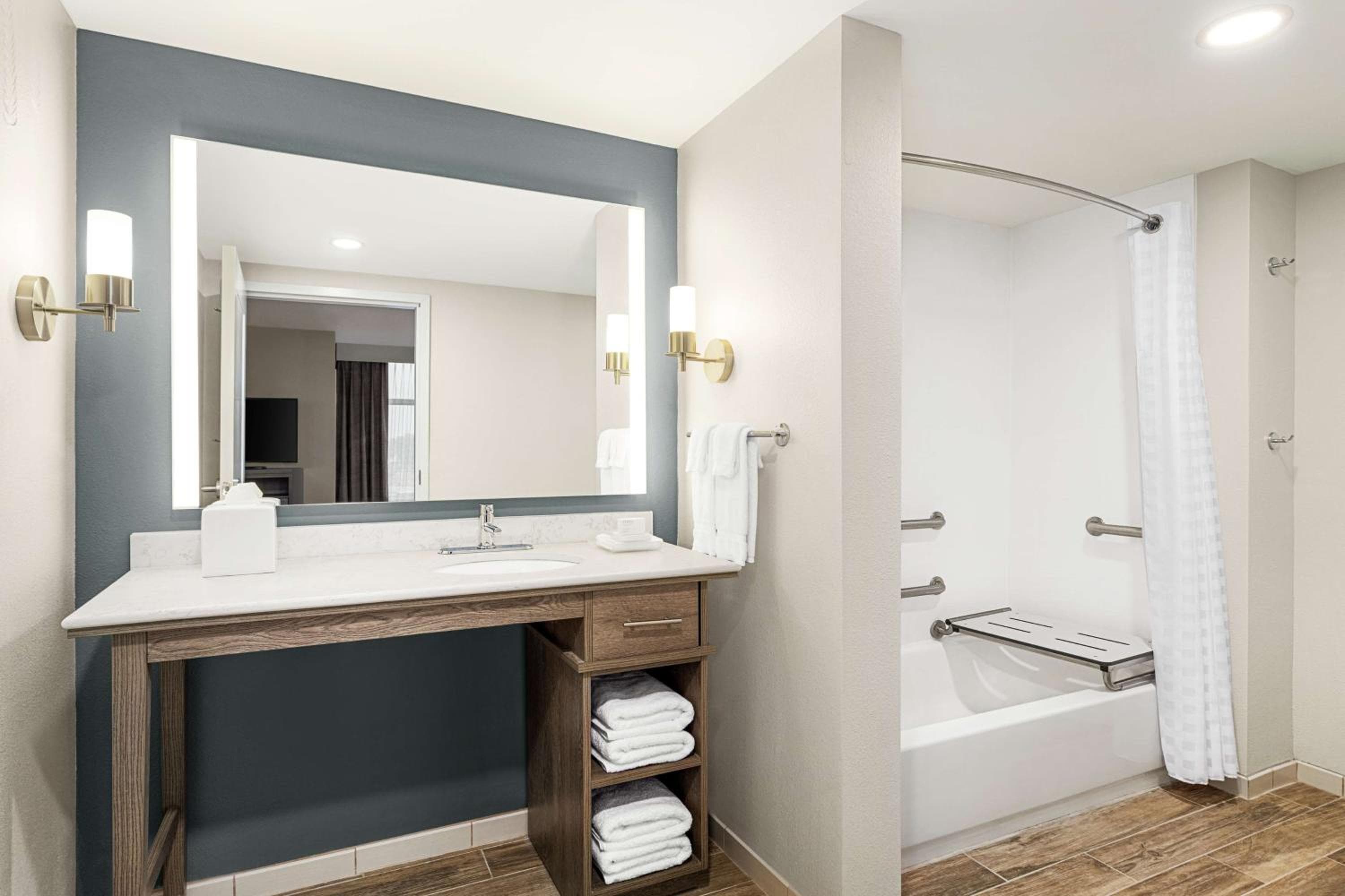 Homewood Suites By Hilton Carlisle, Carlisle, photo 2