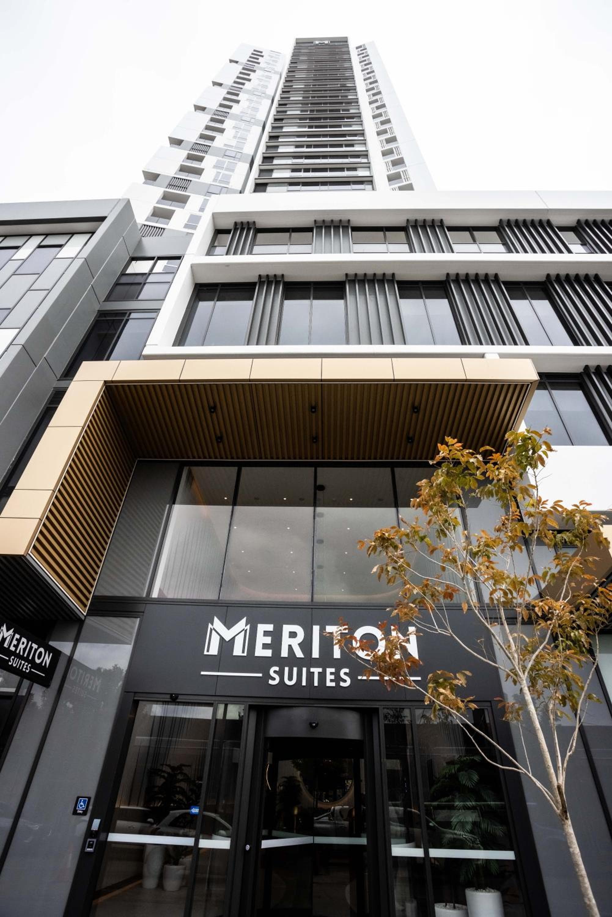 Meriton Suites Liverpool, Liverpool