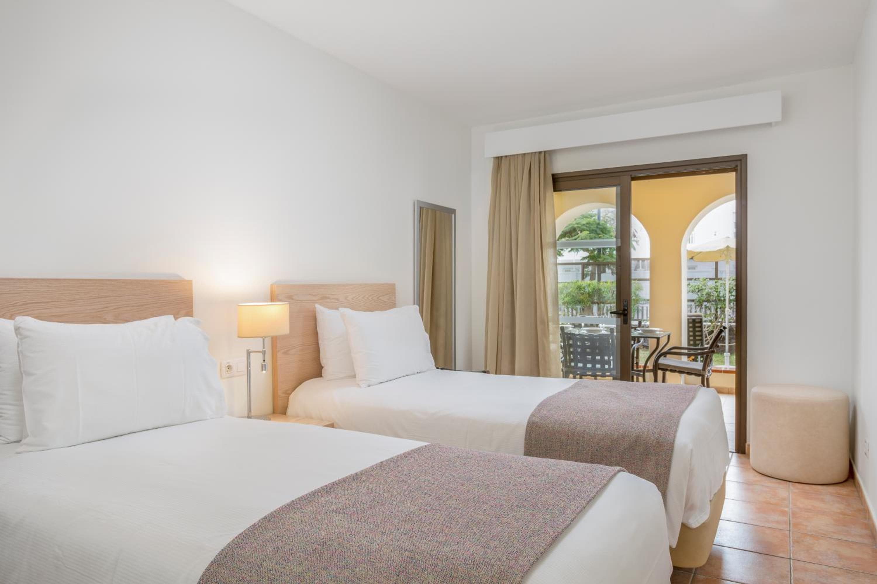 Hilton Vacation Club Royal Sunset Beach Club Tenerife, Adeje, photo 4