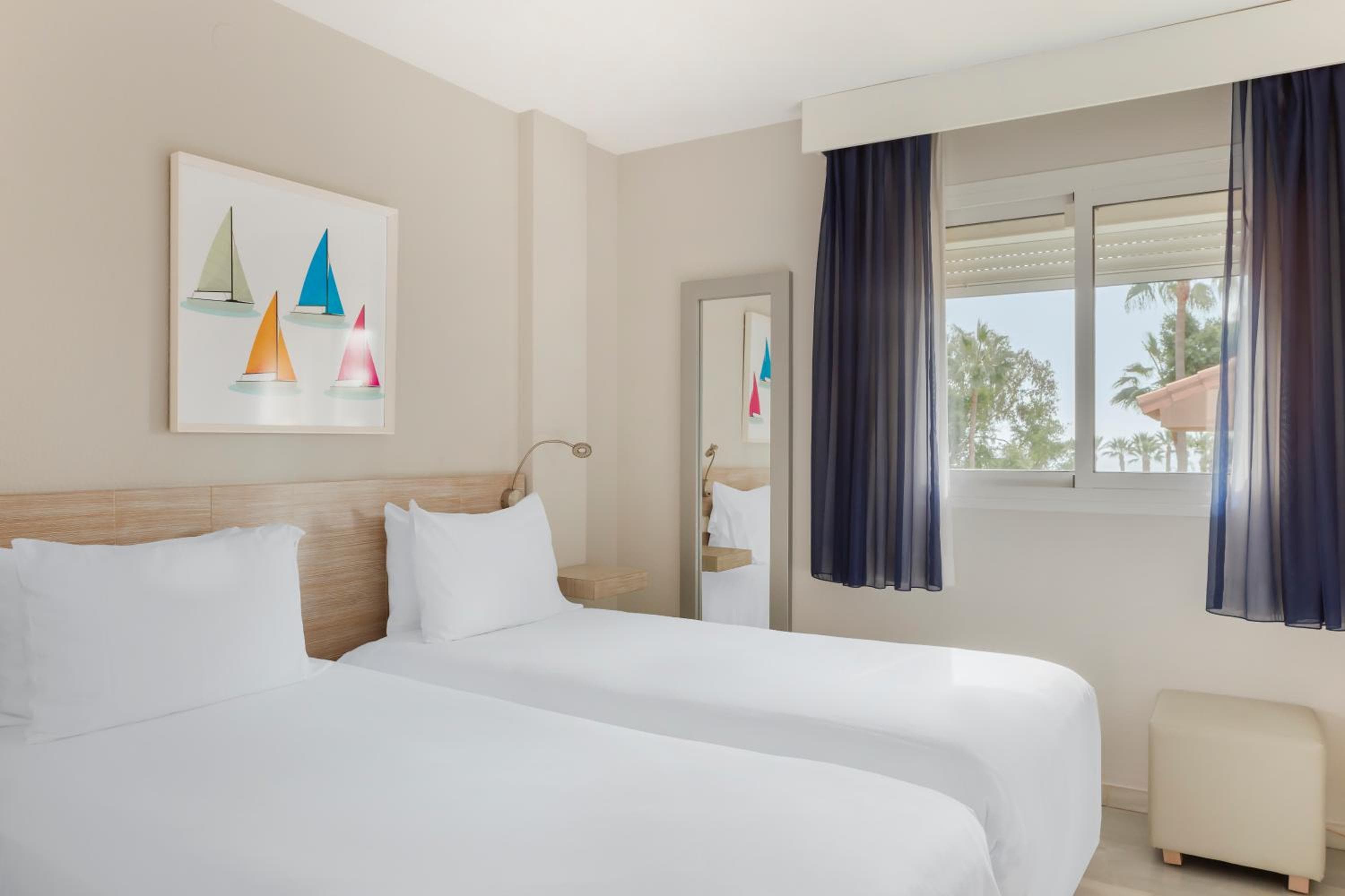 Los Amigos Beach Club, La Cala de Mijas, photo 2