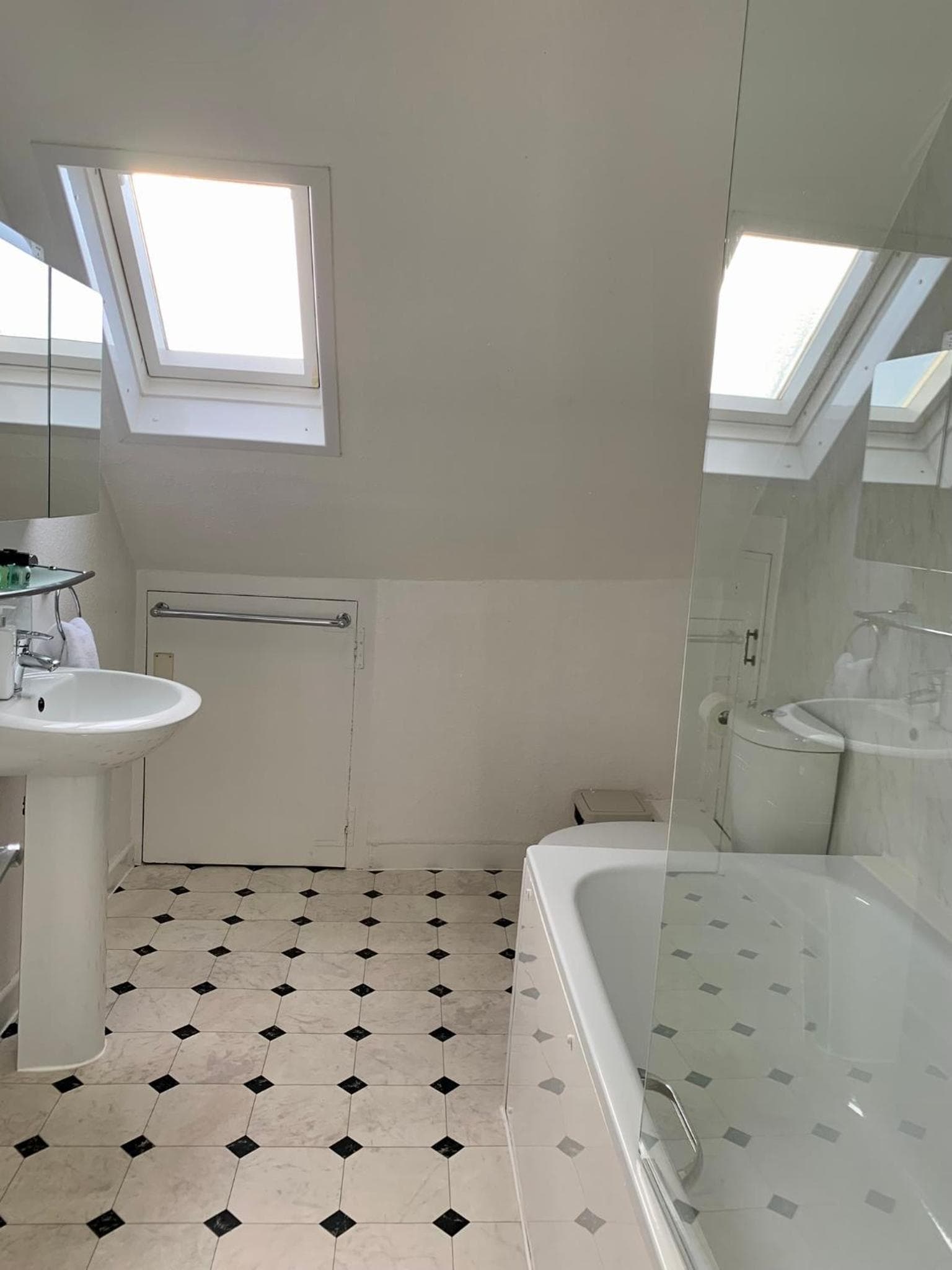 Sarum Apart-Hotel, Saint Helier Jersey, photo 5