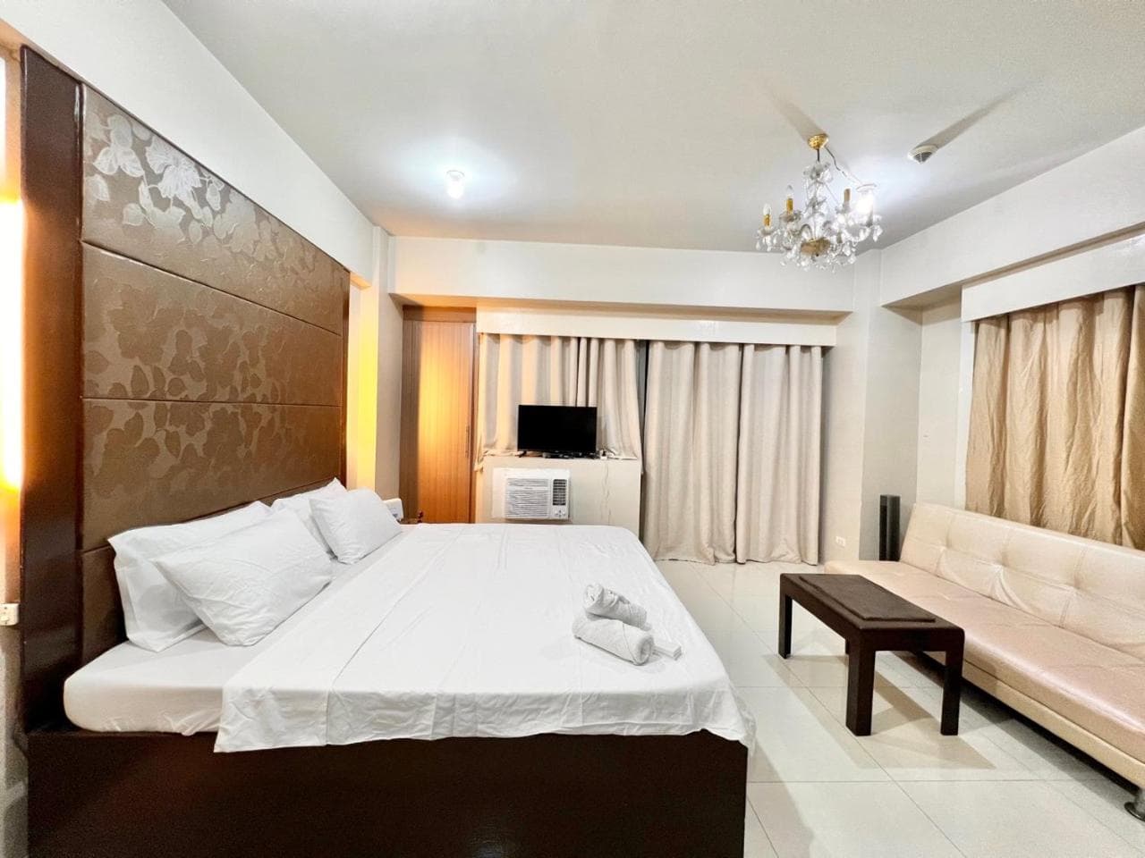 Newport Hotel near NAIA Manila Airport Terminal Pasay, Manila