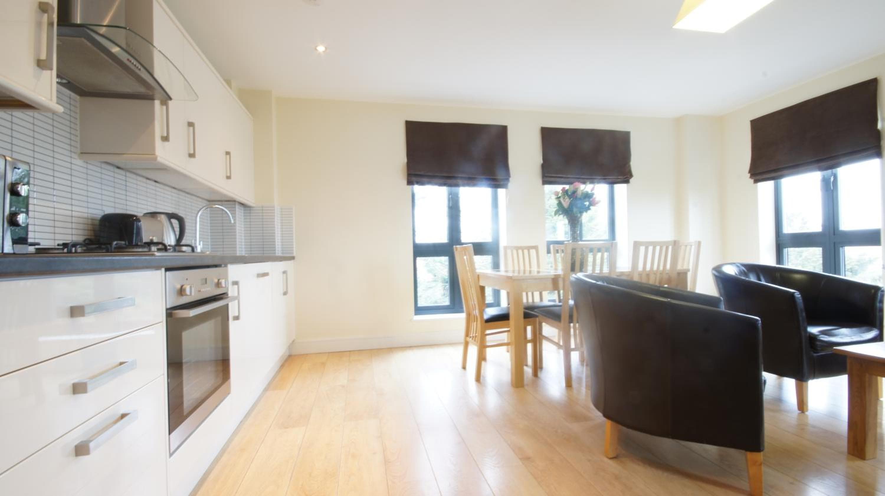 Lodge Drive Serviced Apartments, Enfield, photo 3