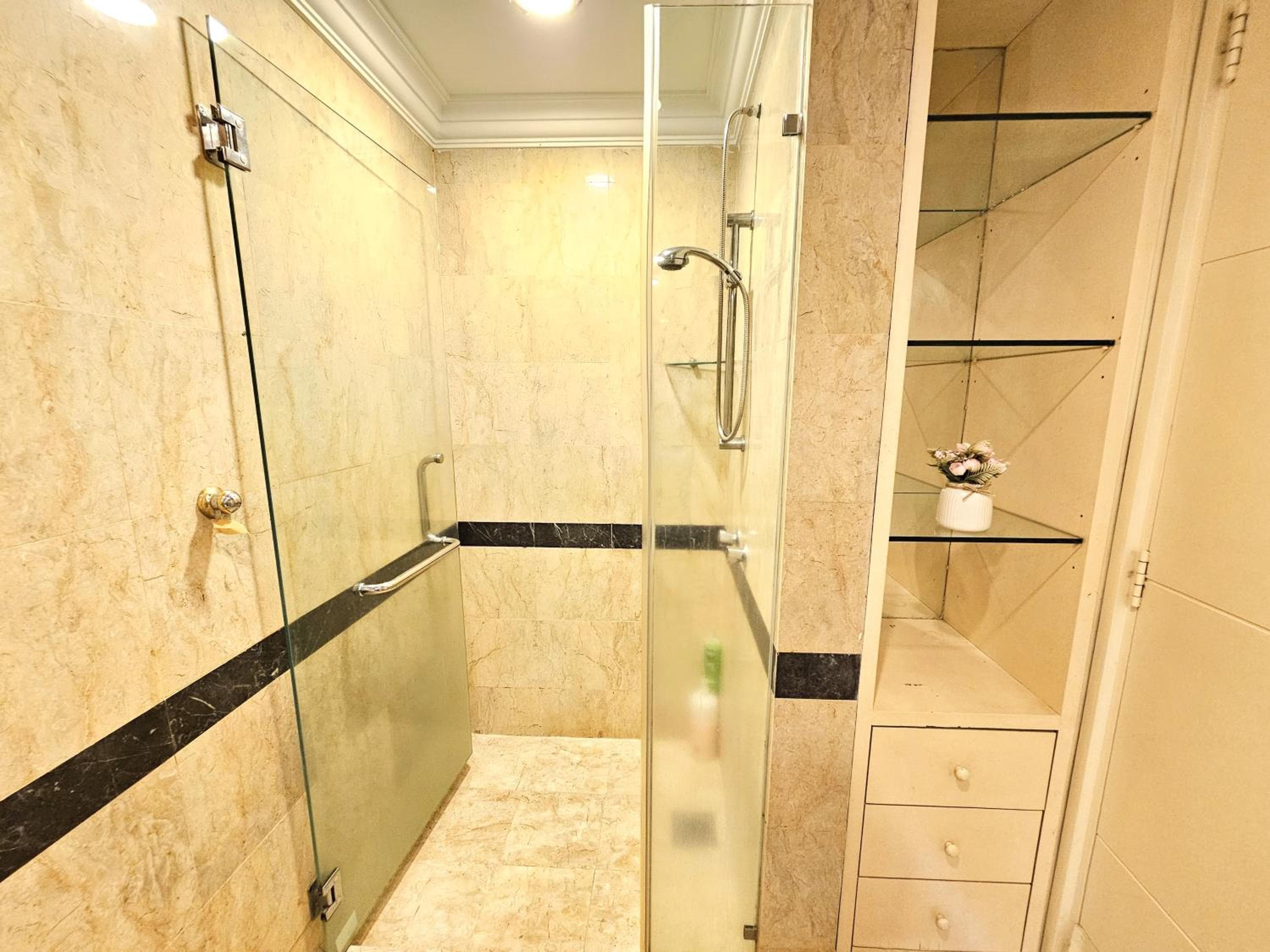 Bukit Bintang Apartment by Sarah's Lodge @ Fahrenheit88, Kuala Lumpur, photo 3