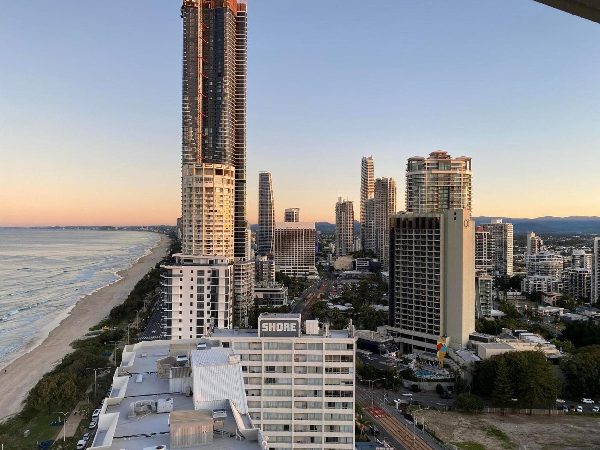 Hi Surf Beachfront Resort Apartments OFFICIAL SITE, Gold Coast