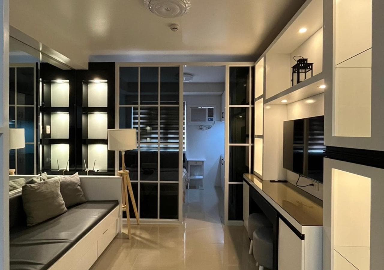 Victoria Suite at Shore Residences, Manila