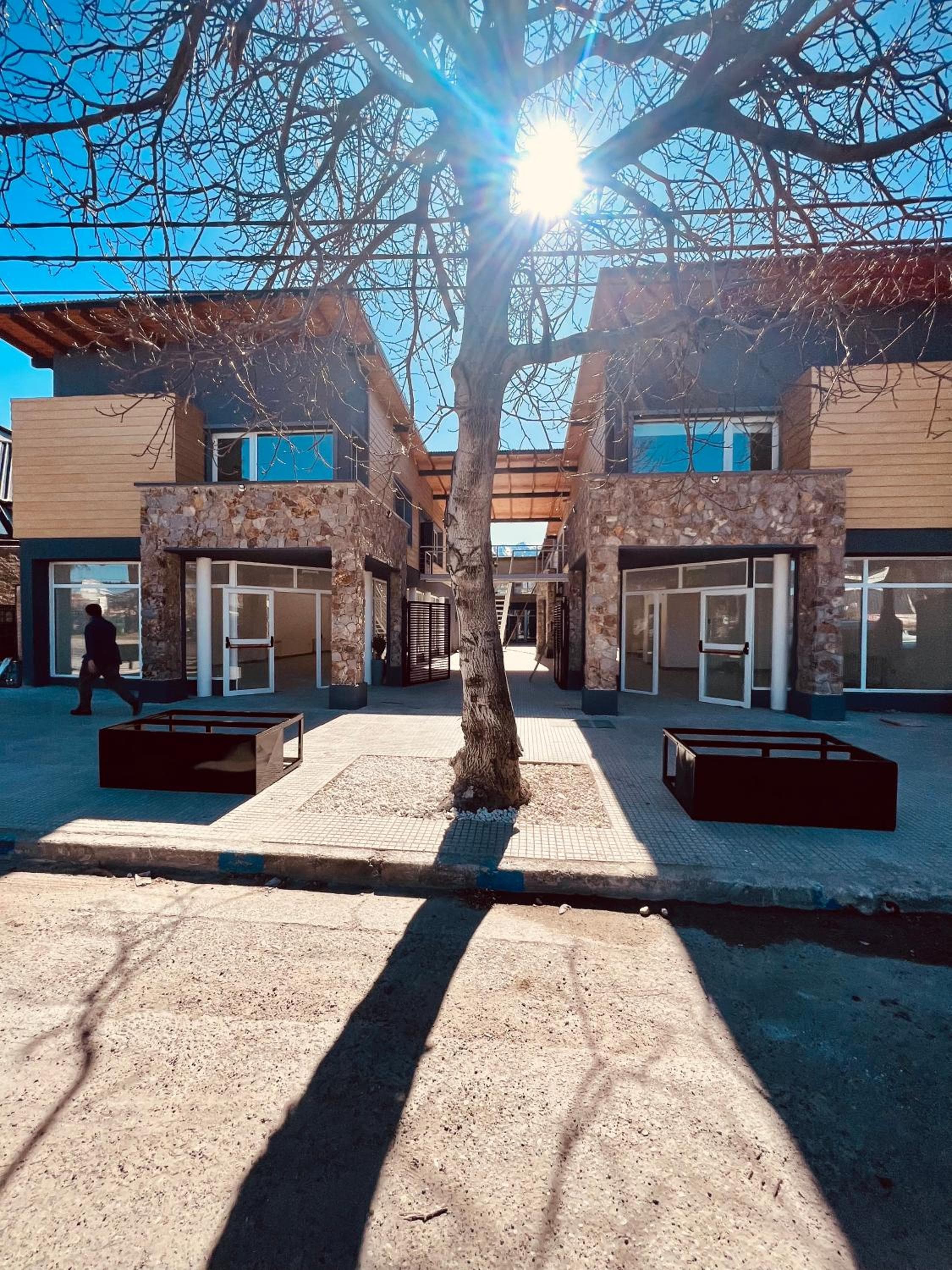 La Isabel, Esquel