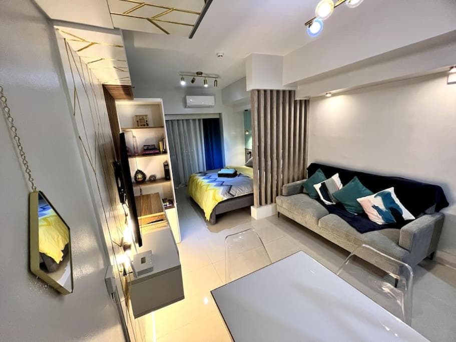 1BR Condo beside Abreeza Mall, Davao City with 200 mbps WI-FI speed, Davao City, photo 2