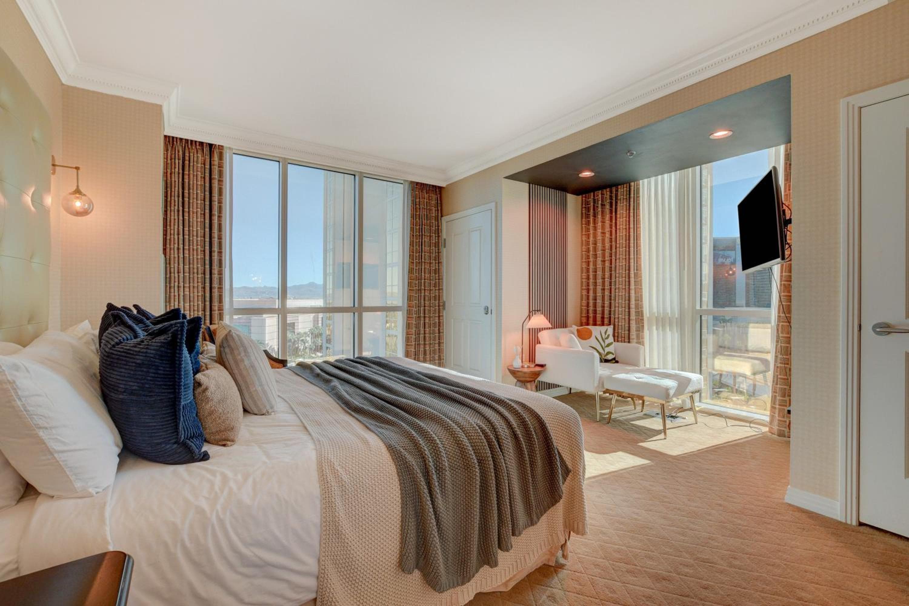 LUXURIOUS 1 BD/2BTH Premium Suite MGM Signature w/balcony, Las Vegas, photo 5