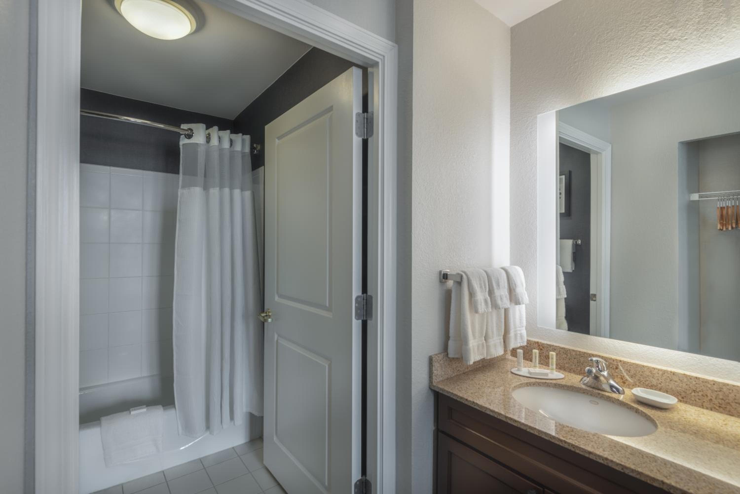 Residence Inn by Marriott Washington, DC National Mall, Washington, photo 6