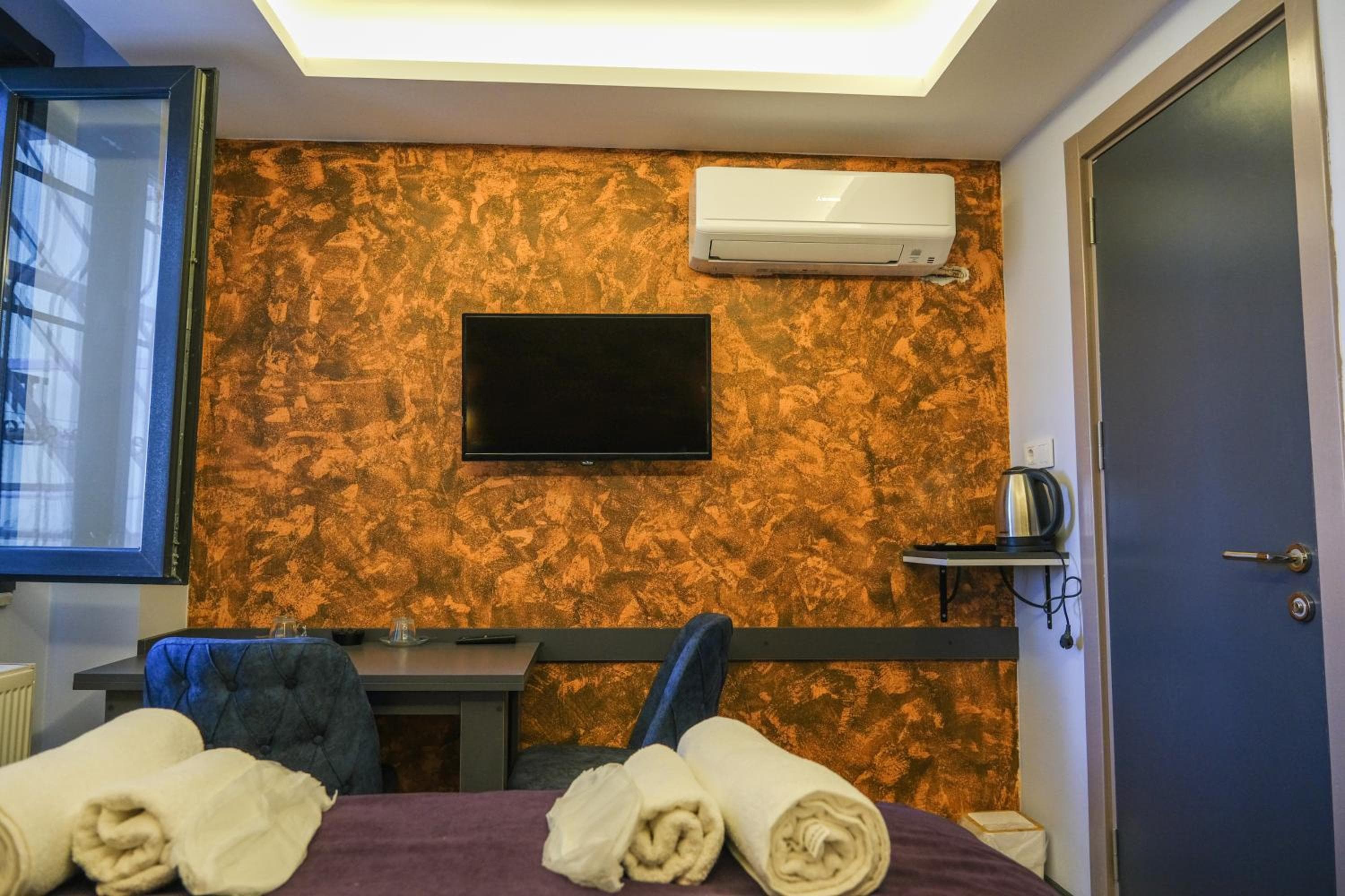 Yellow Mansion, Istanbul, photo 4